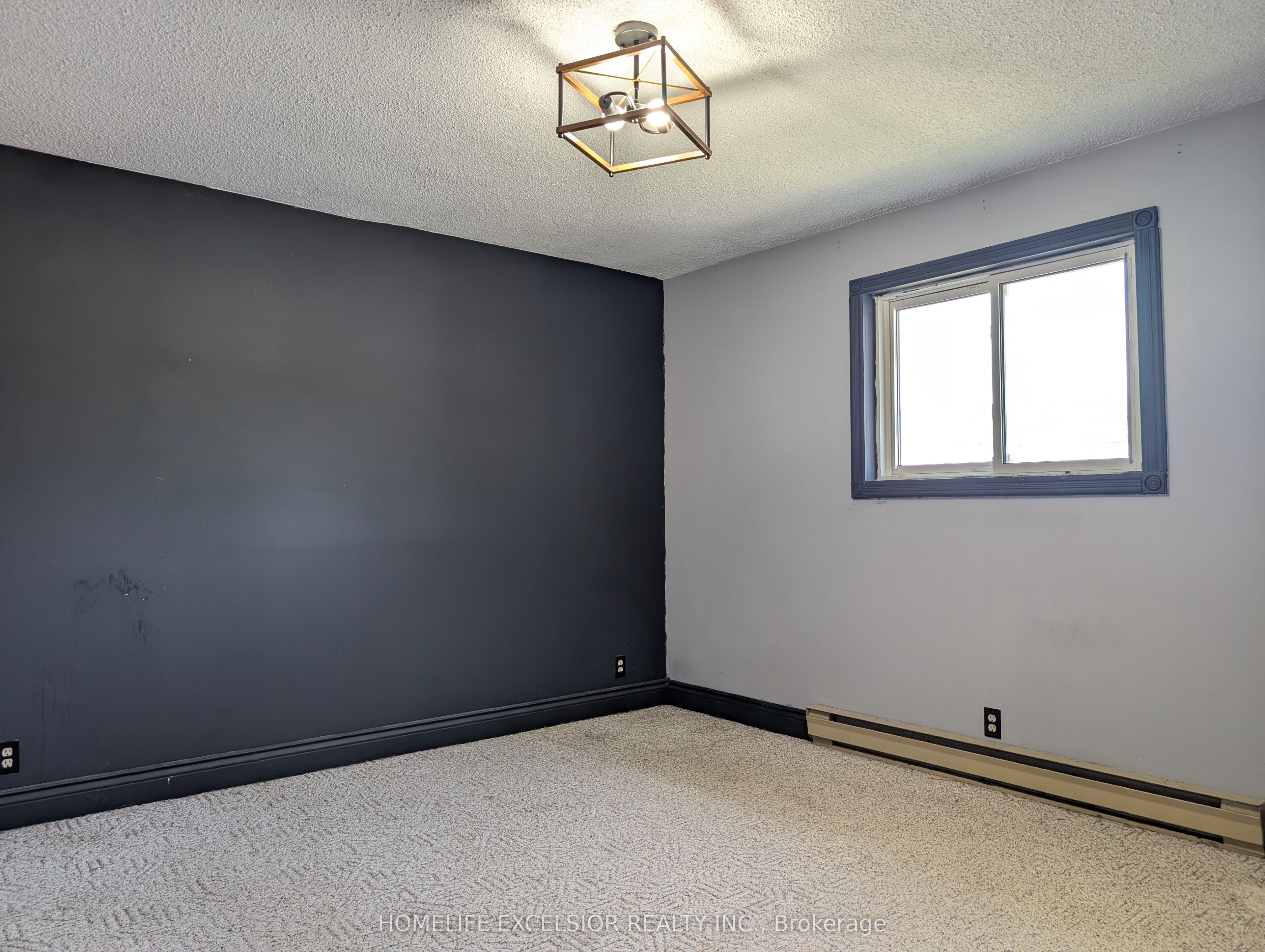 1478 Simcoe Street N Property Photo 17