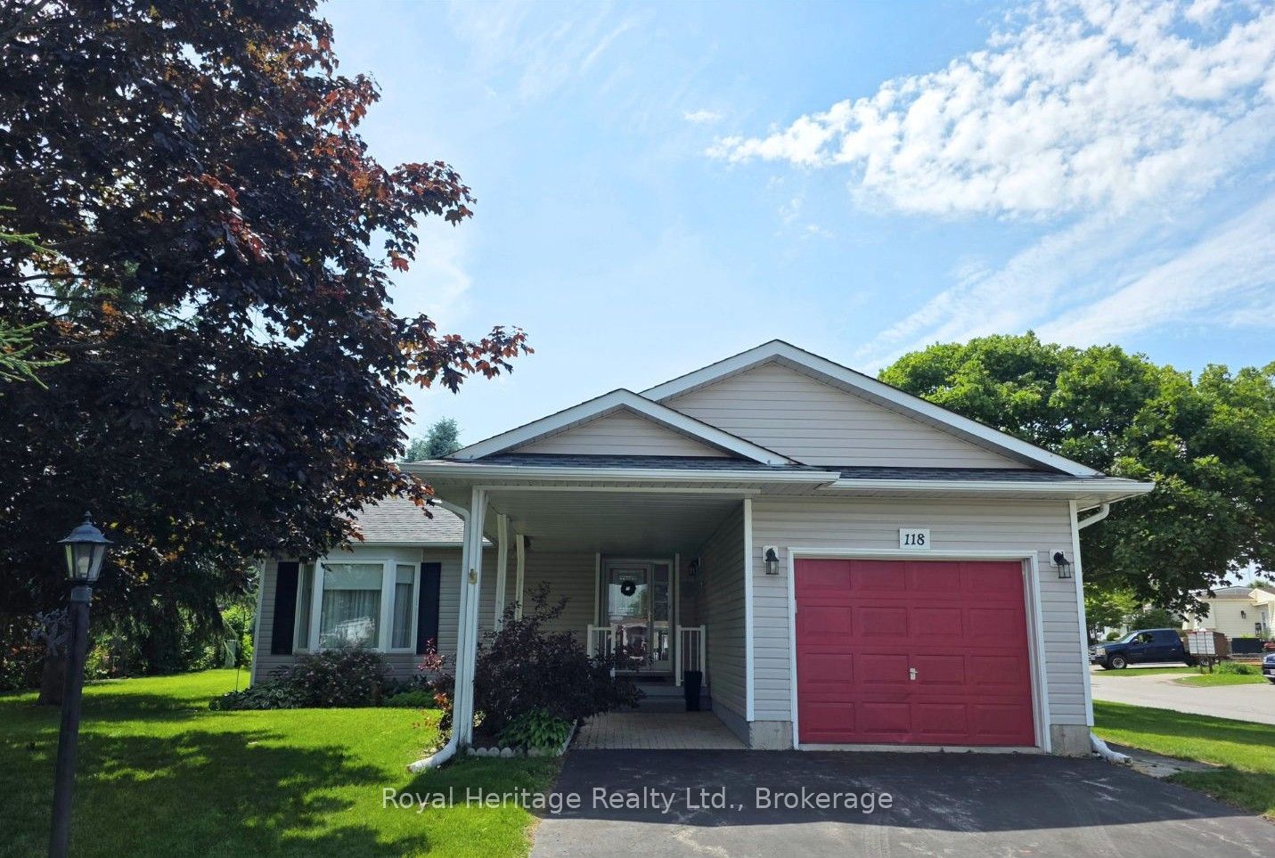 118 Bluffs Road Property Photo 1