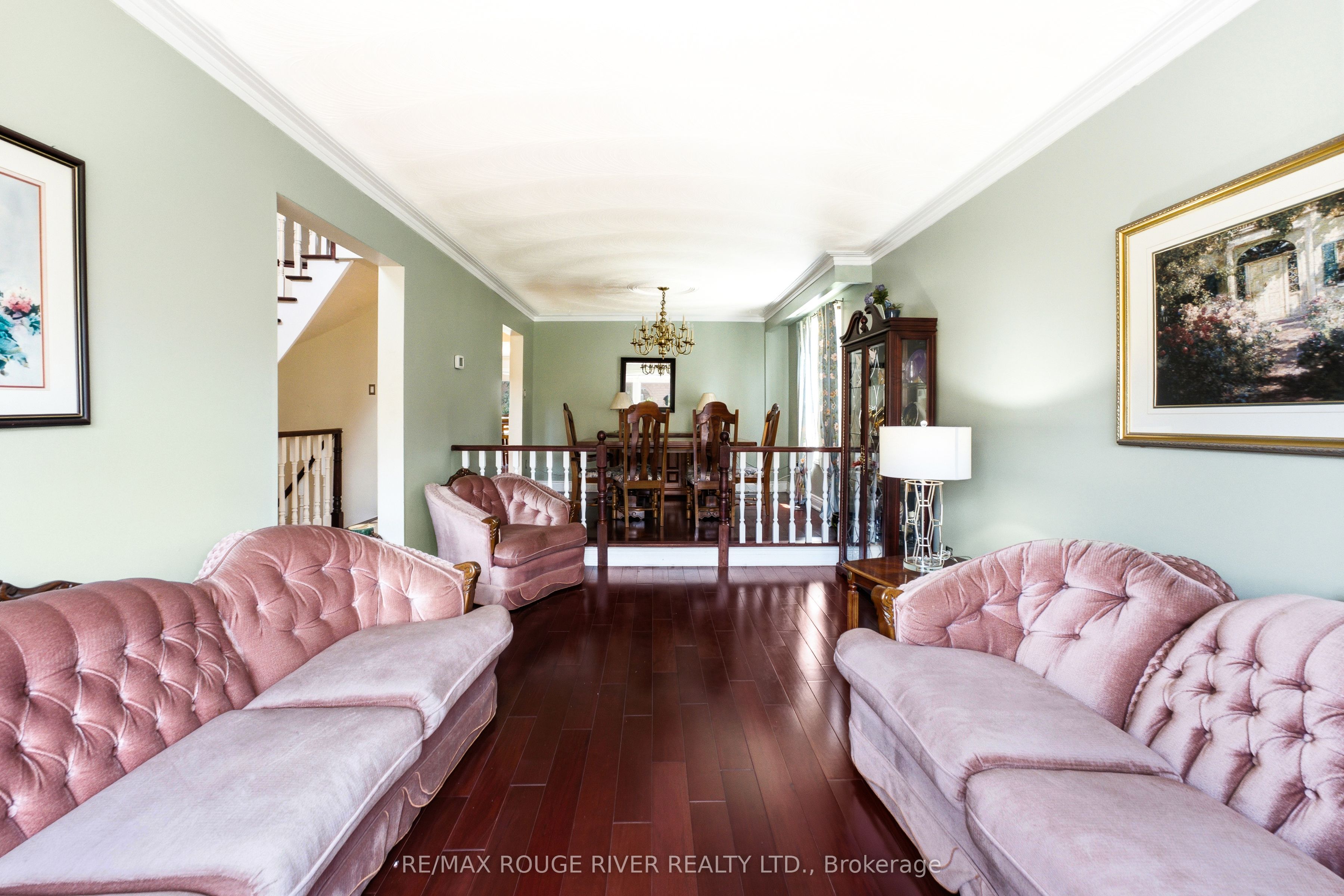51 Sugarbush Square Property Photo 5