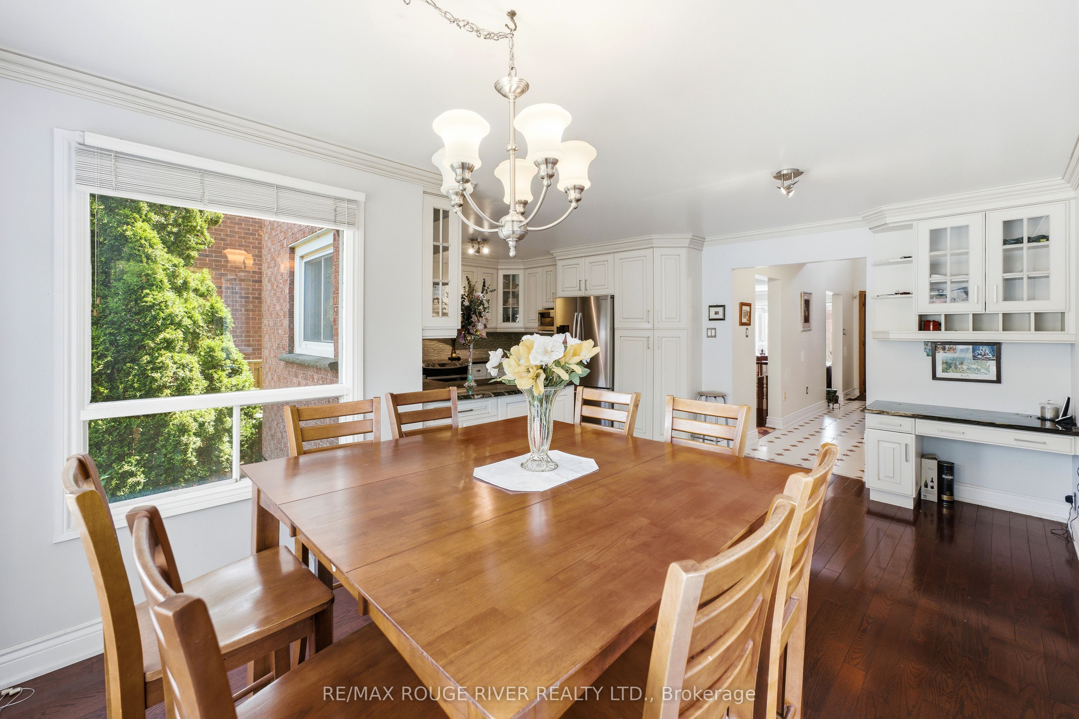 51 Sugarbush Square Property Photo 13