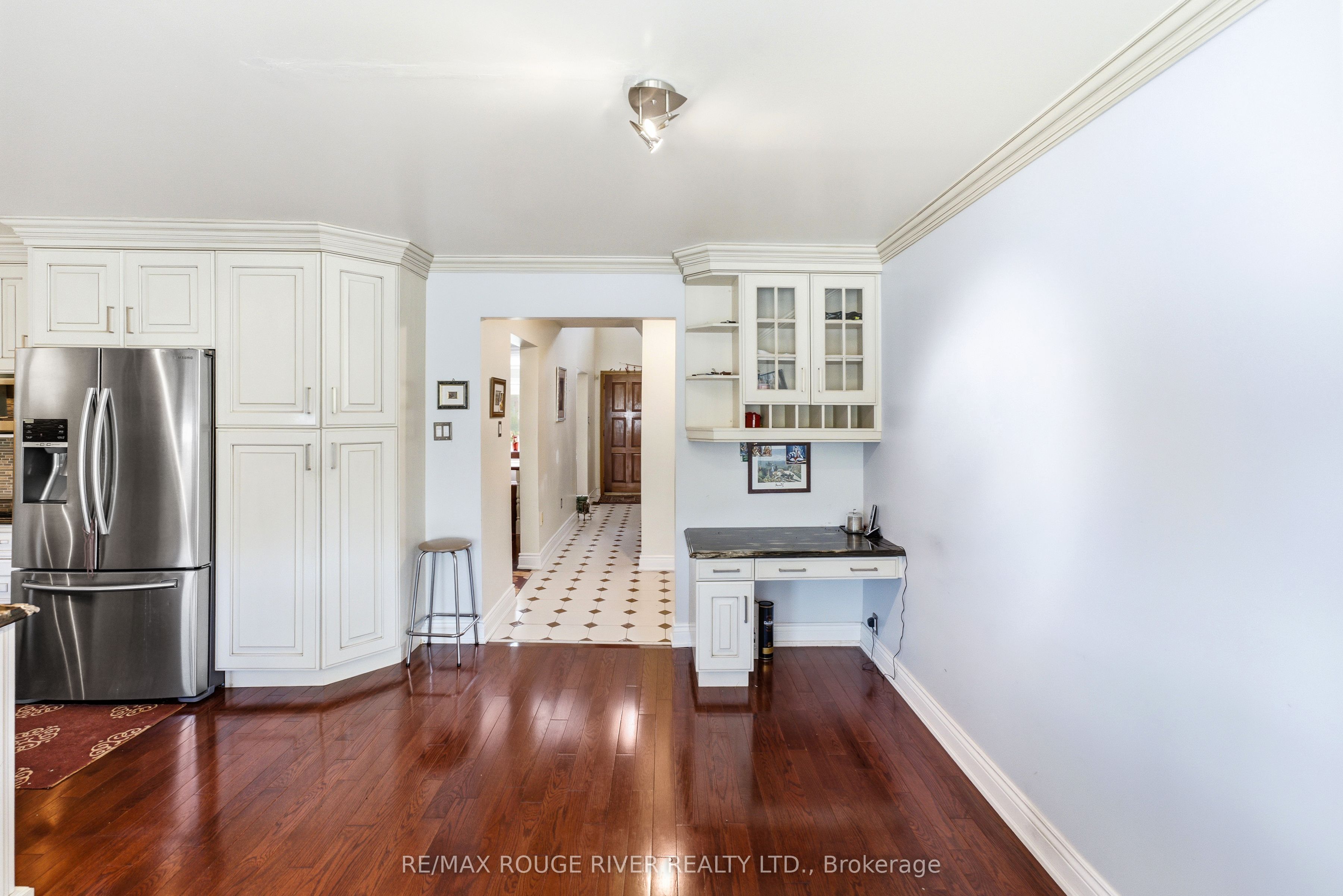 51 Sugarbush Square Property Photo 14