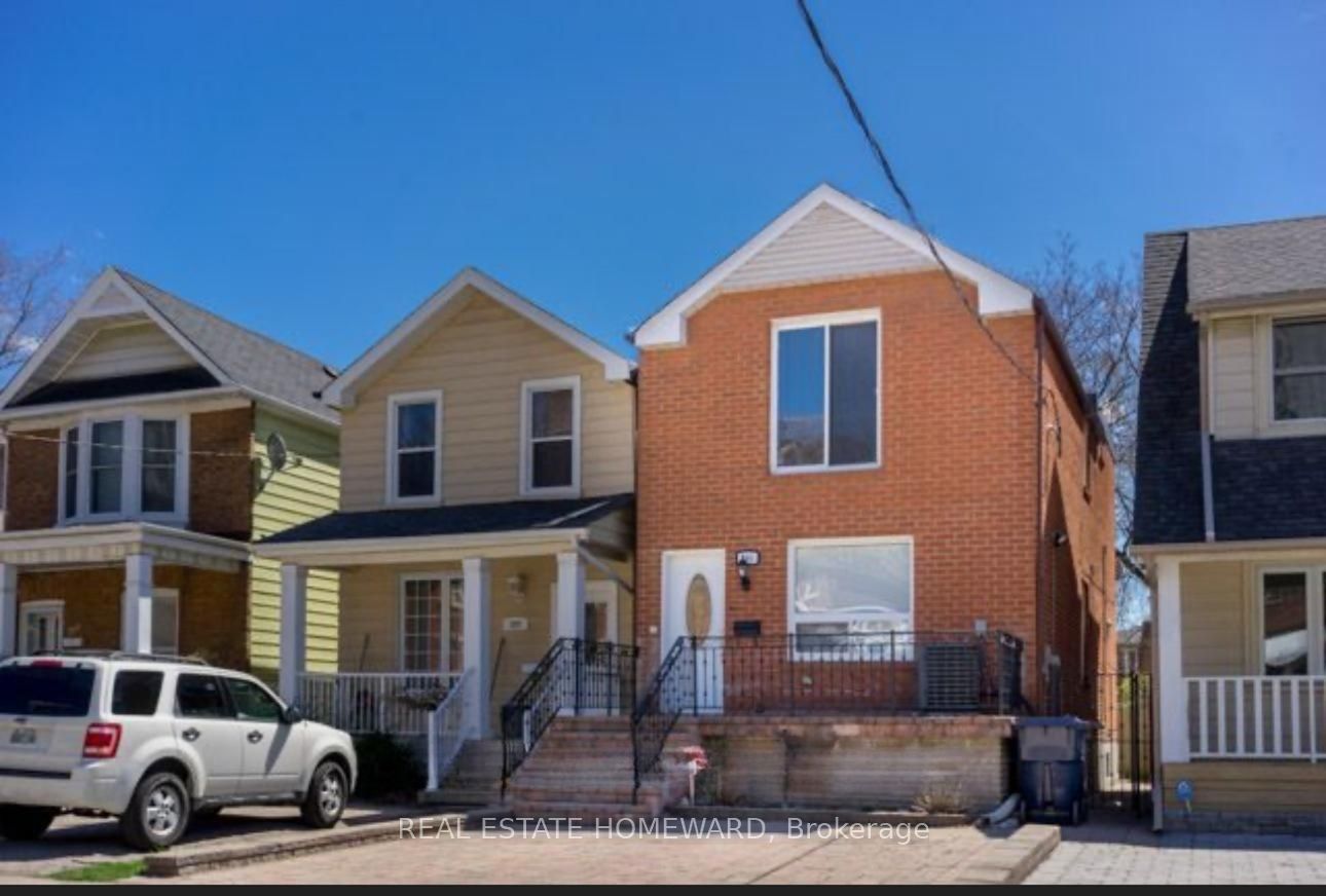 295 Gowan Avenue E Property Photo 1