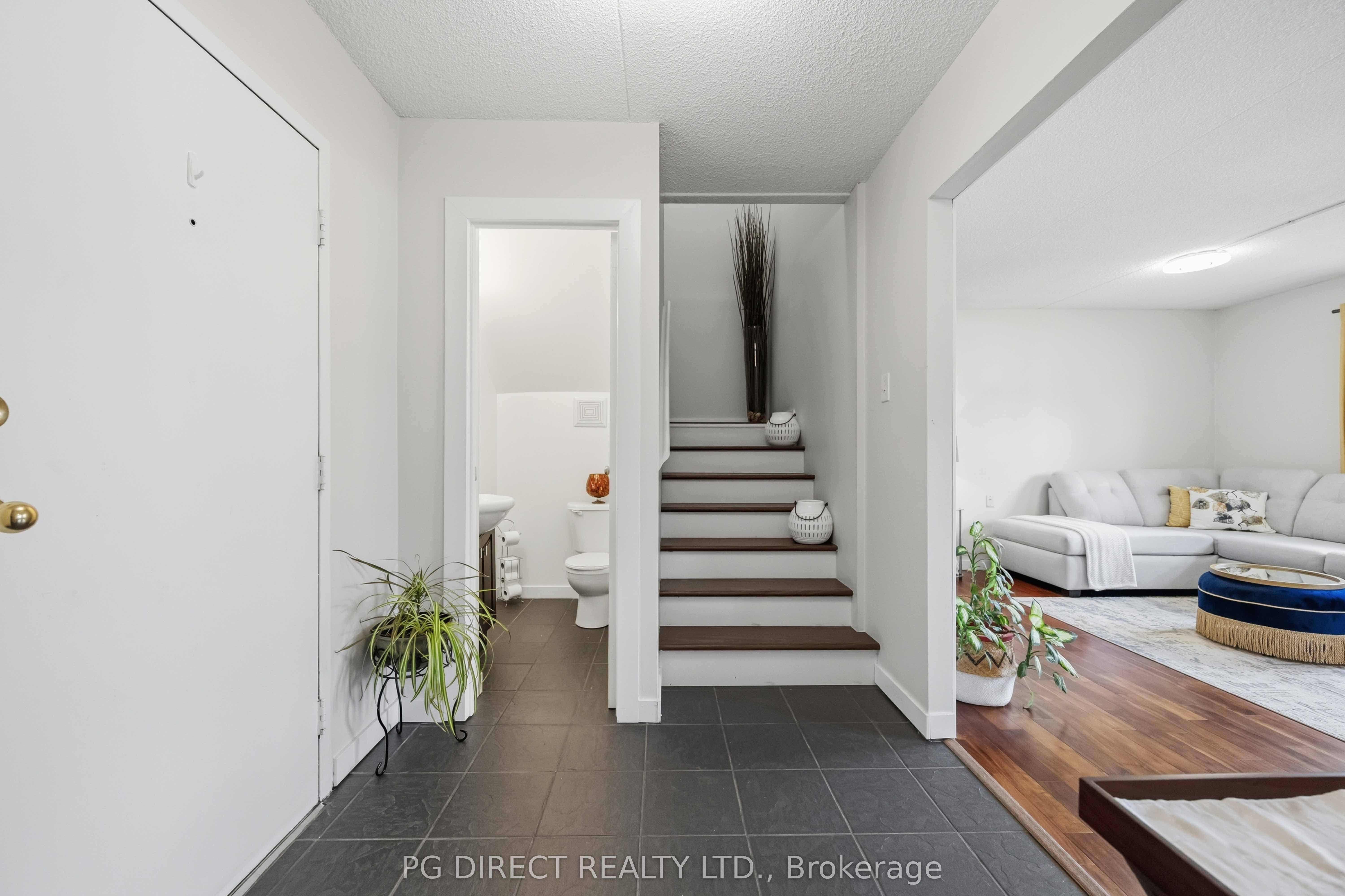 580 Mary Street E 214 Property Photo 14