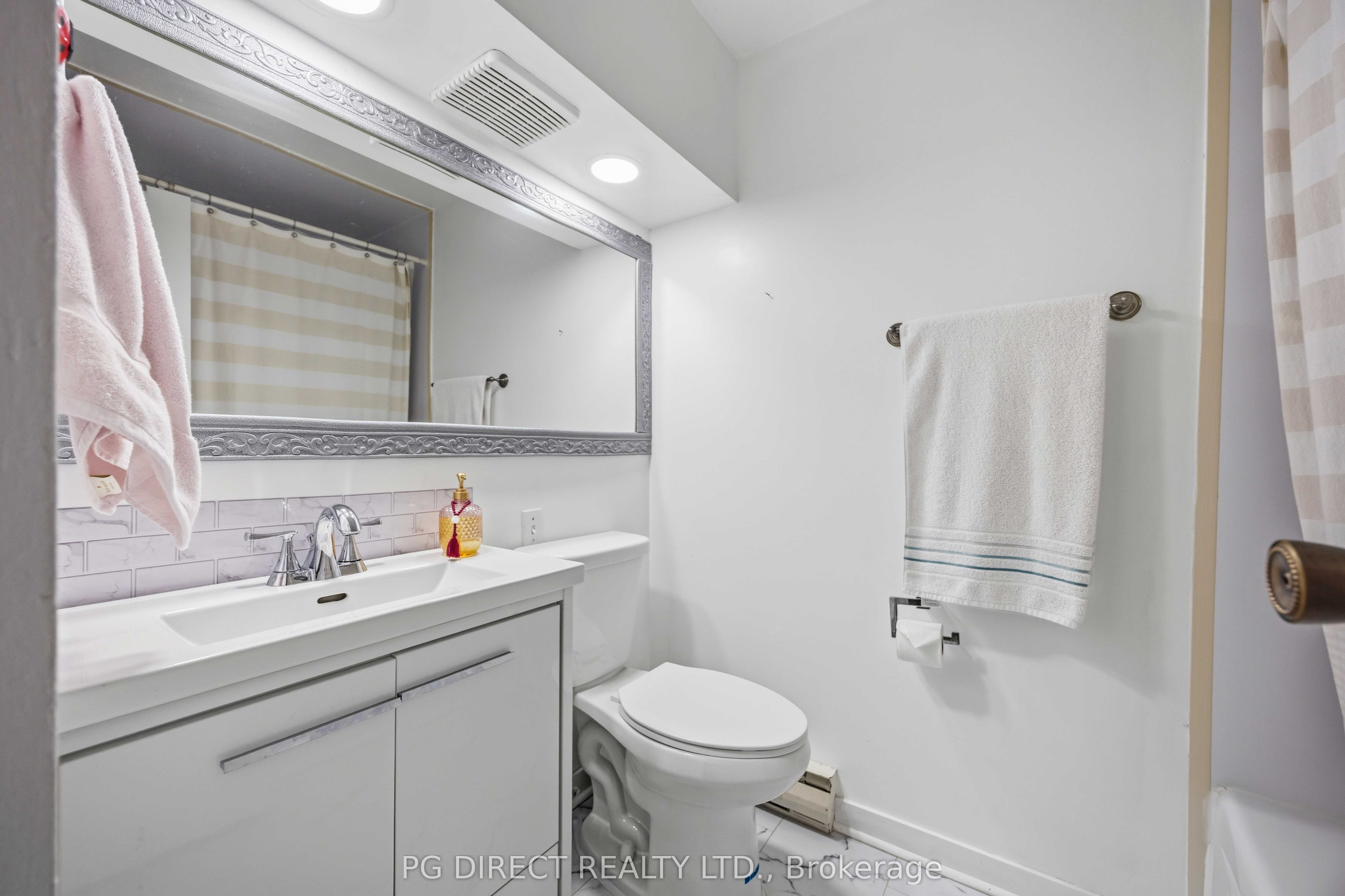 580 Mary Street E 214 Property Photo 17