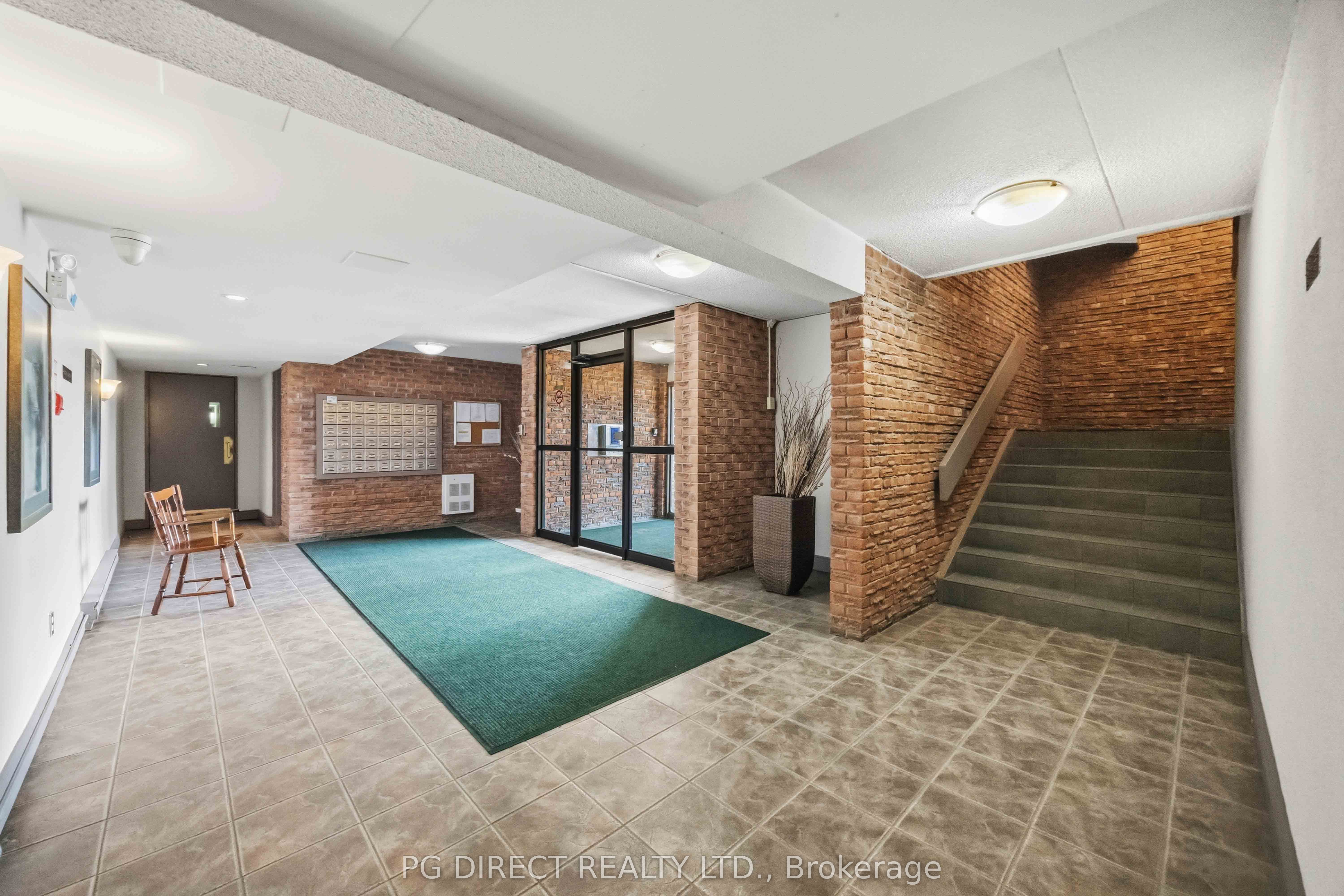 580 Mary Street E 214 Property Photo 20