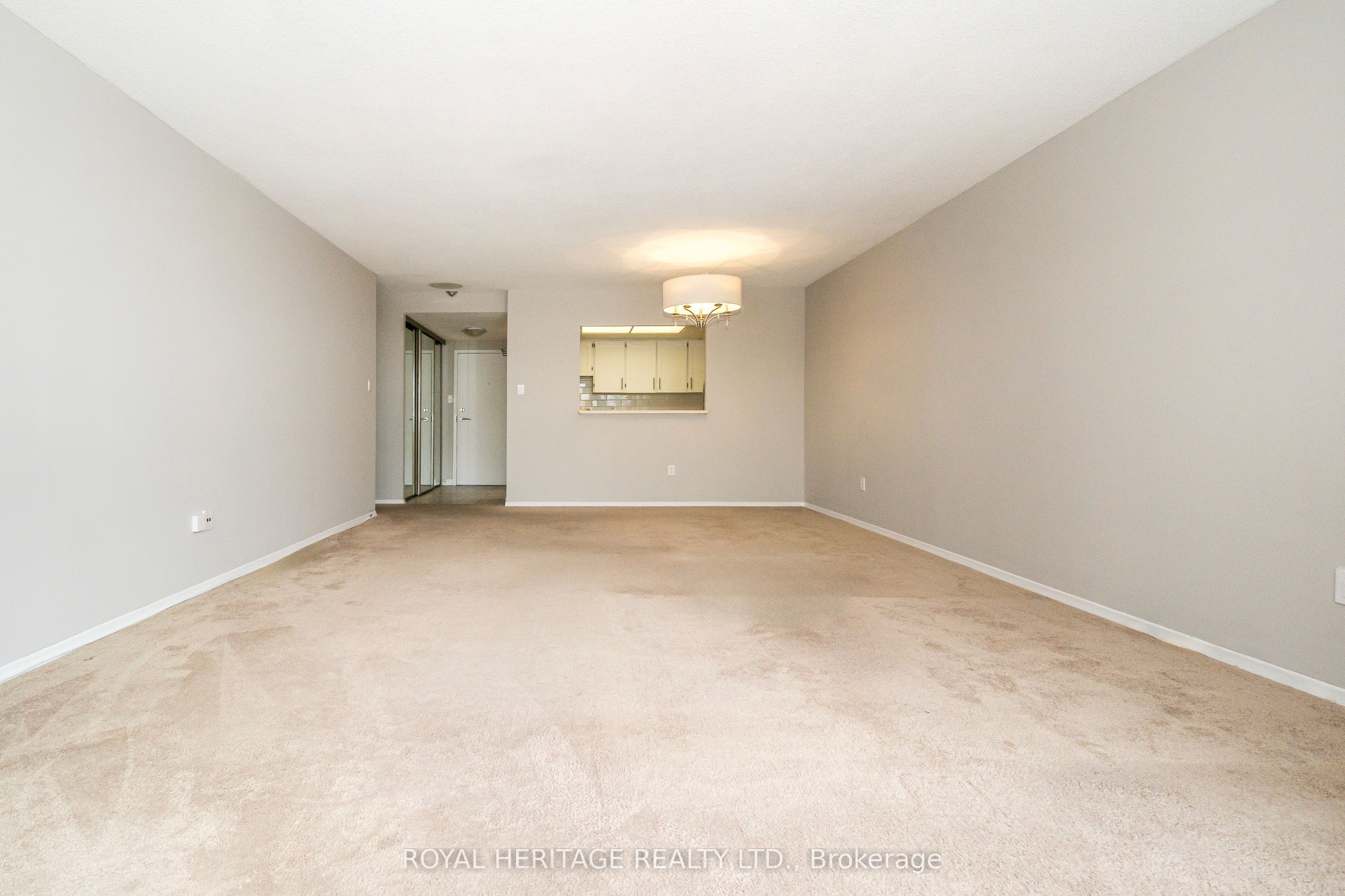 10 Dean Park Road 313 Property Photo 8