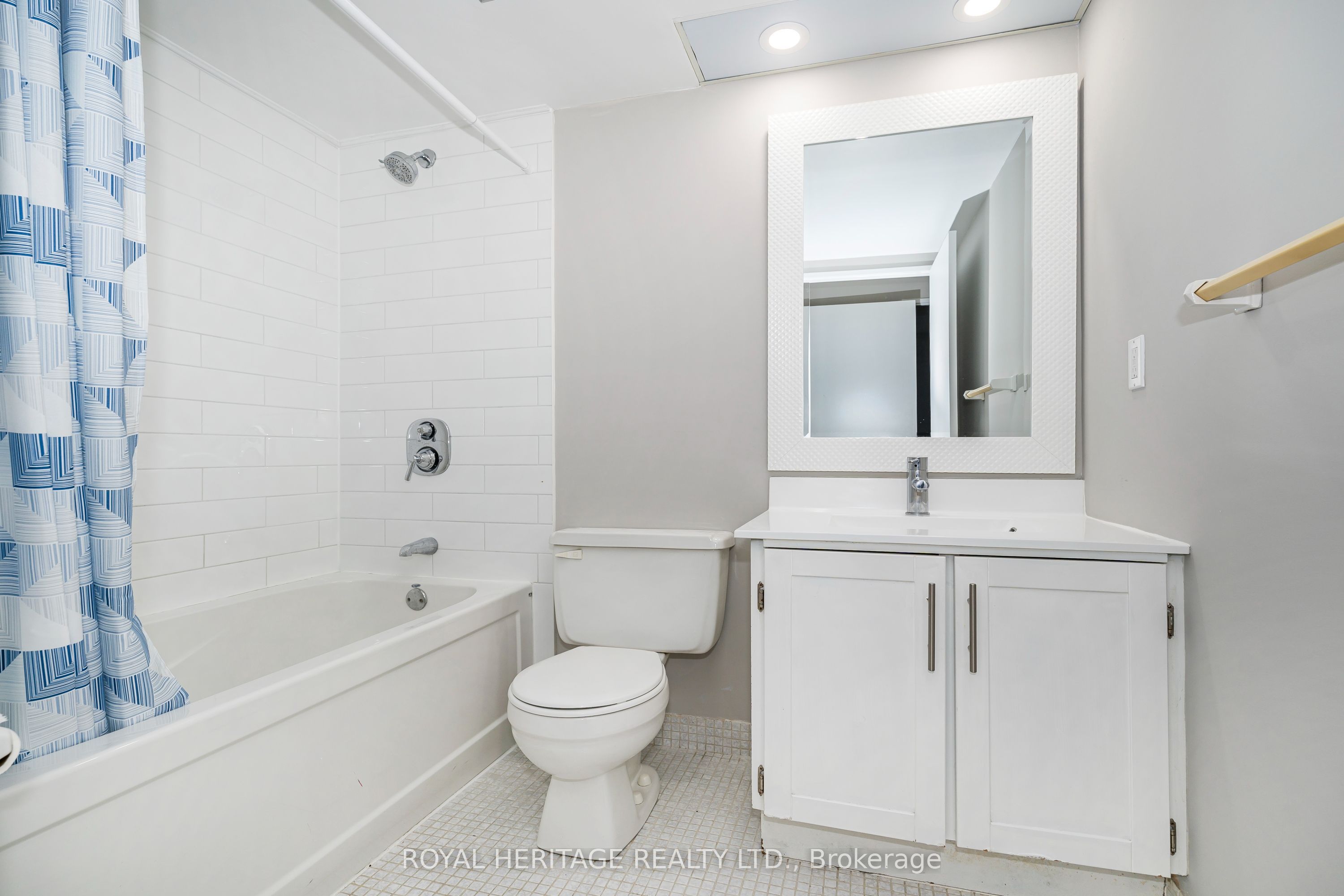 10 Dean Park Road 313 Property Photo 13