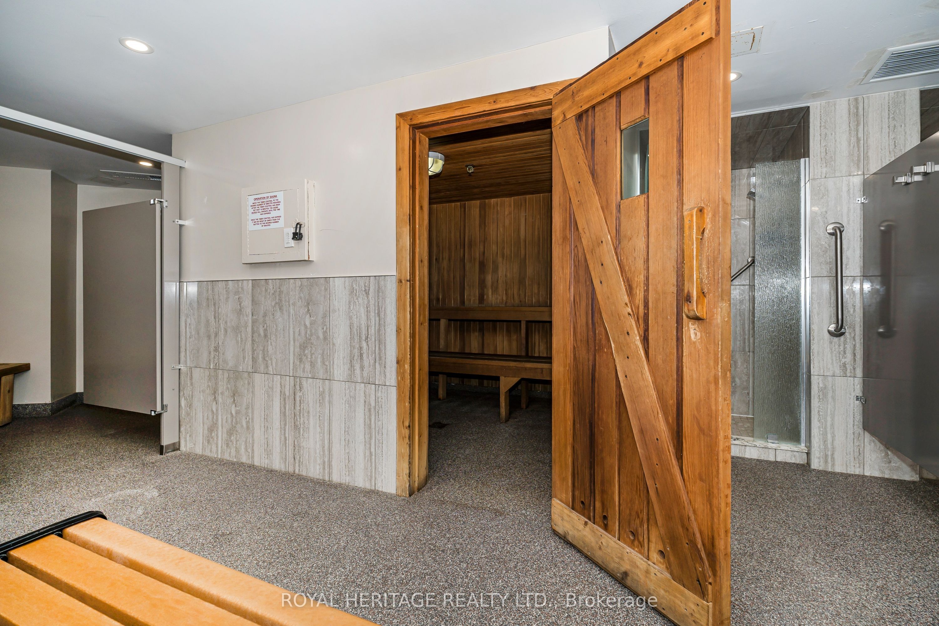 10 Dean Park Road 313 Property Photo 20