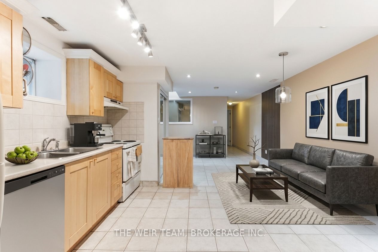 114 De Grassi Street Property Photo 25