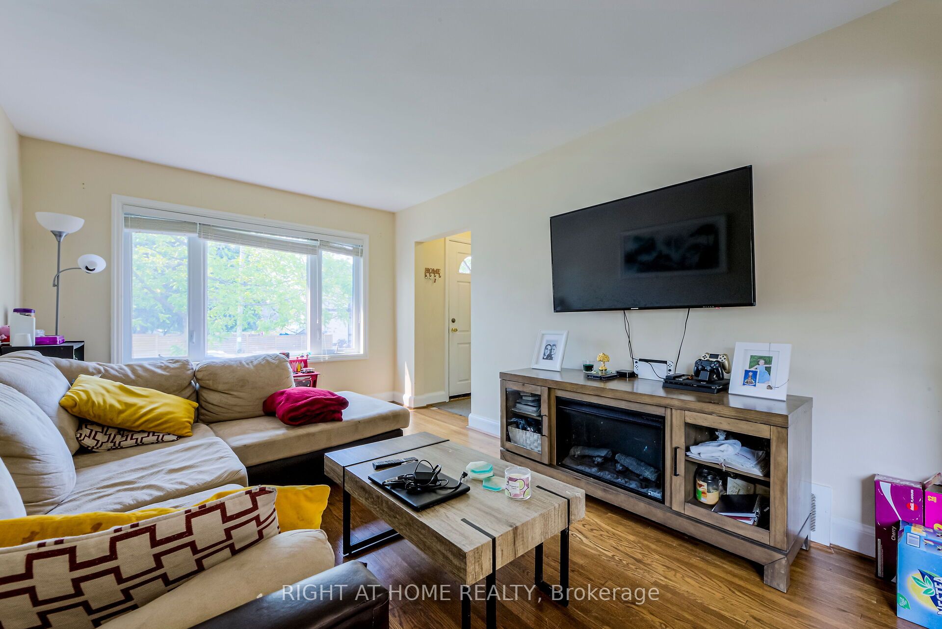 32 Florens Avenue Property Photo 6