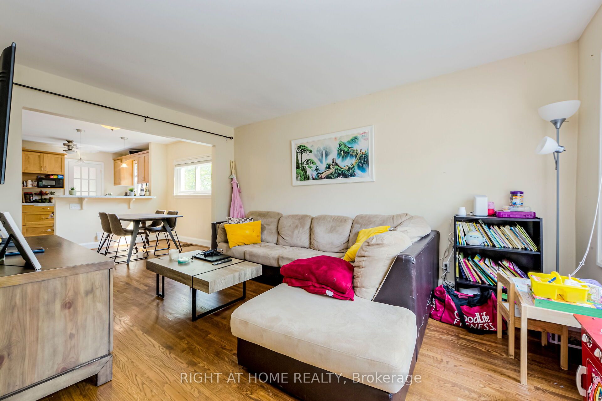 32 Florens Avenue Property Photo 9