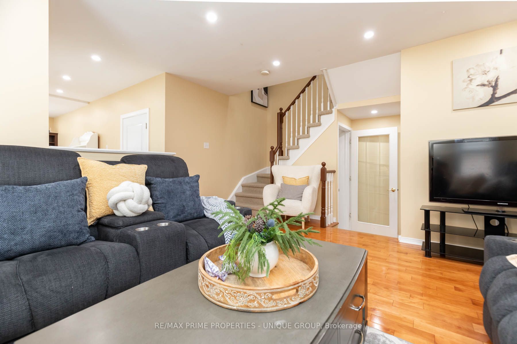 25 Pine Gate Place Property Photo 8