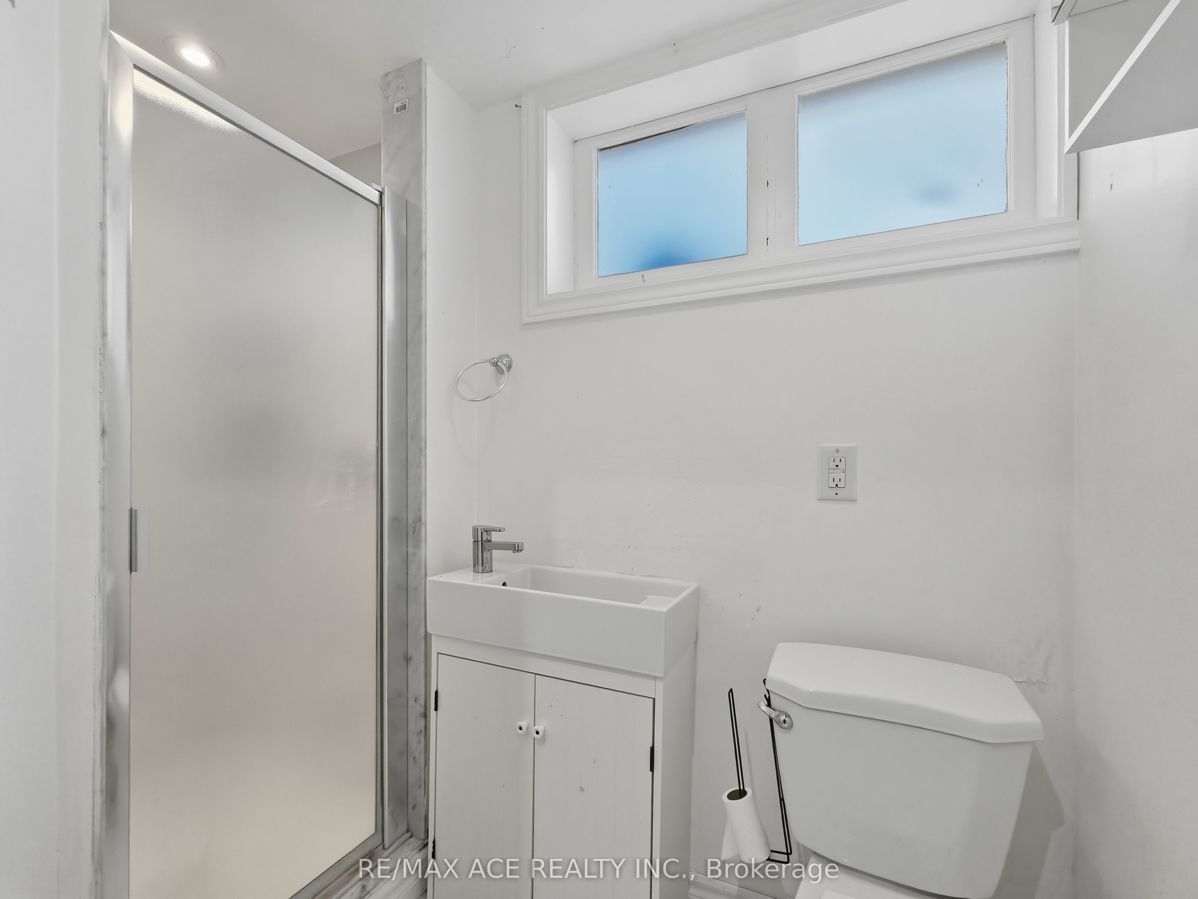 1385 Park Road S Property Photo 45