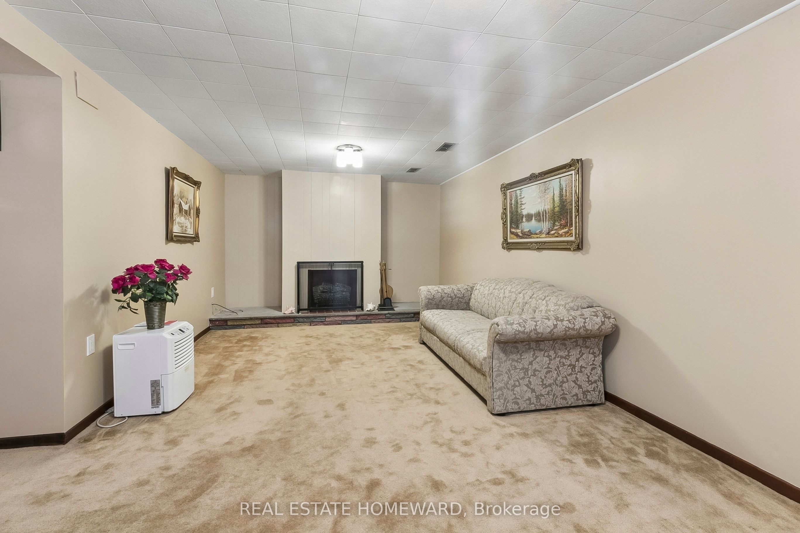 94 Rochman Boulevard Property Photo 14
