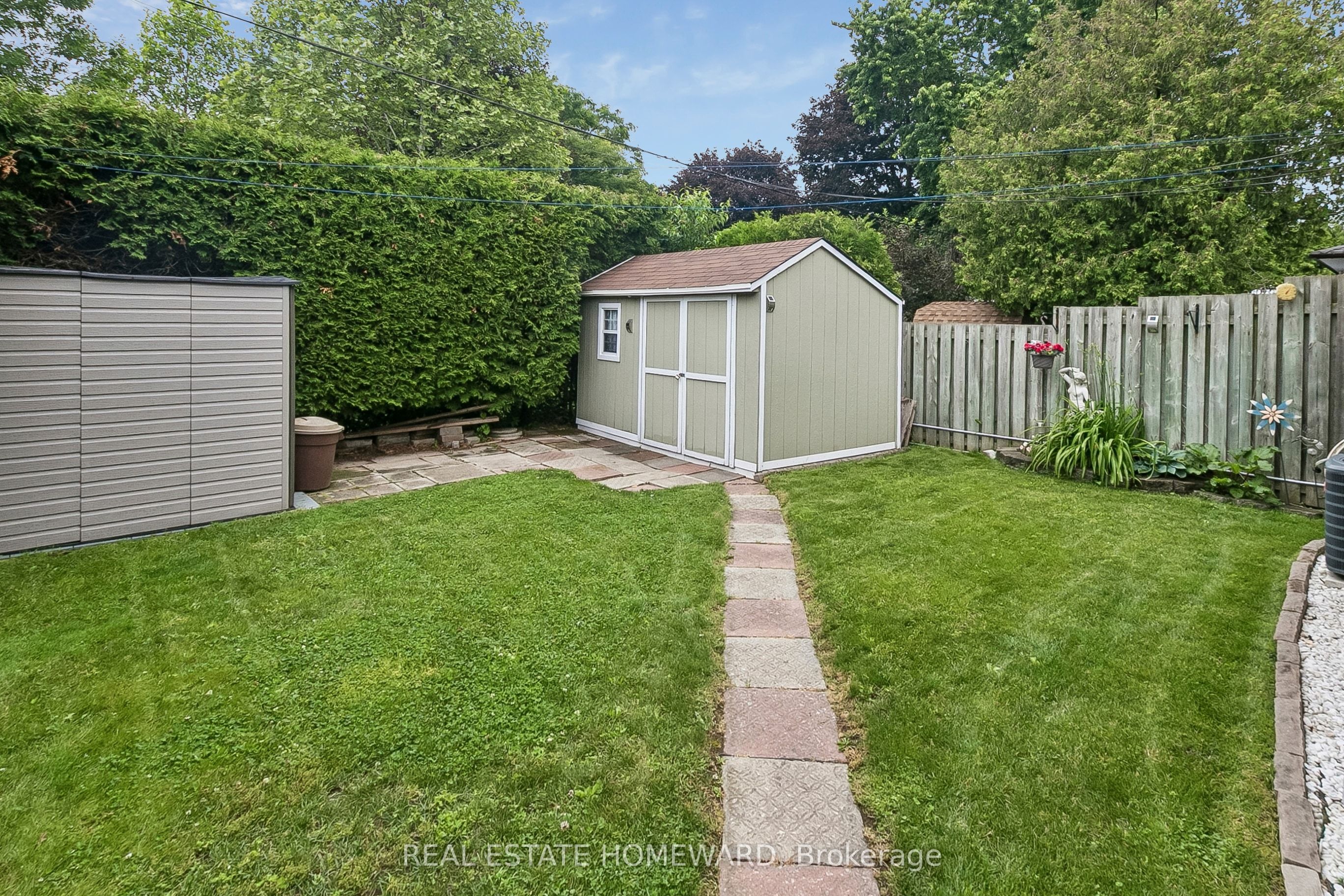 94 Rochman Boulevard Property Photo 22