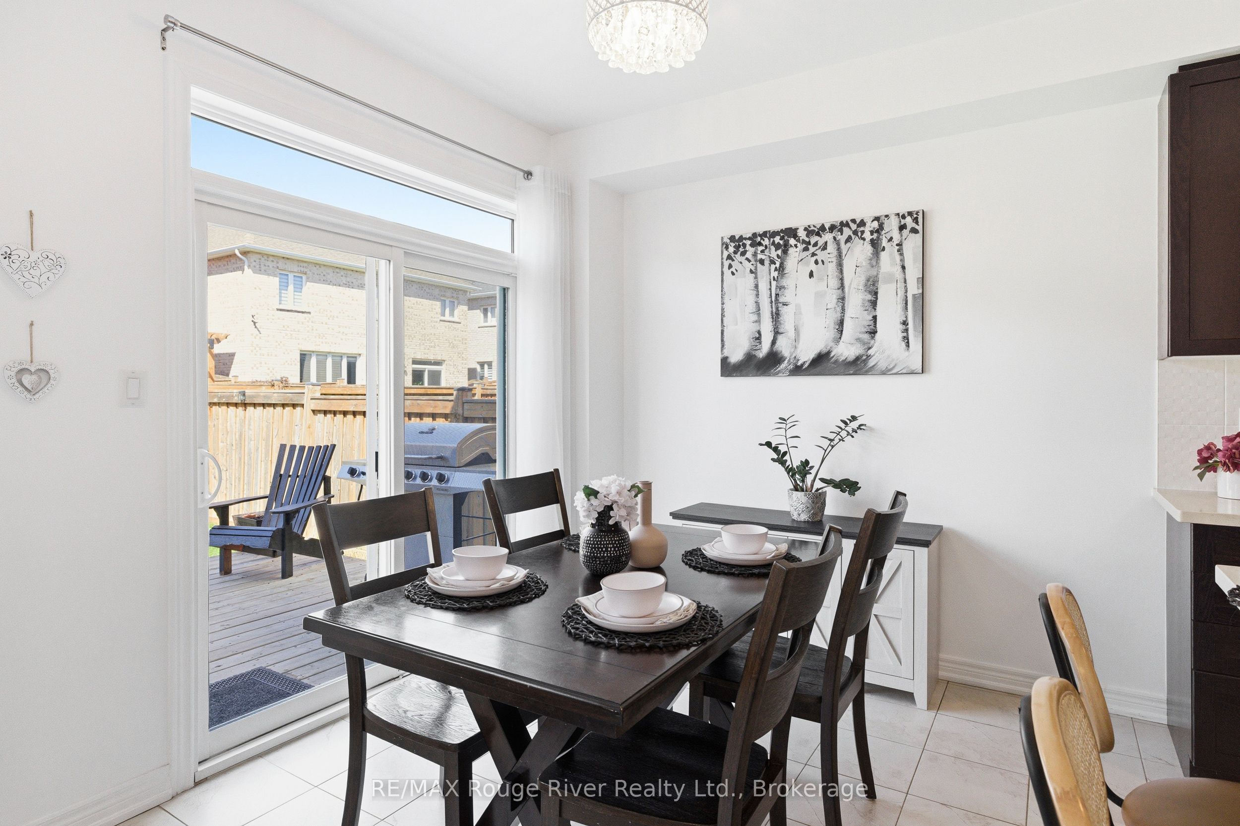 84 Fred Jackman Avenue Property Photo 11