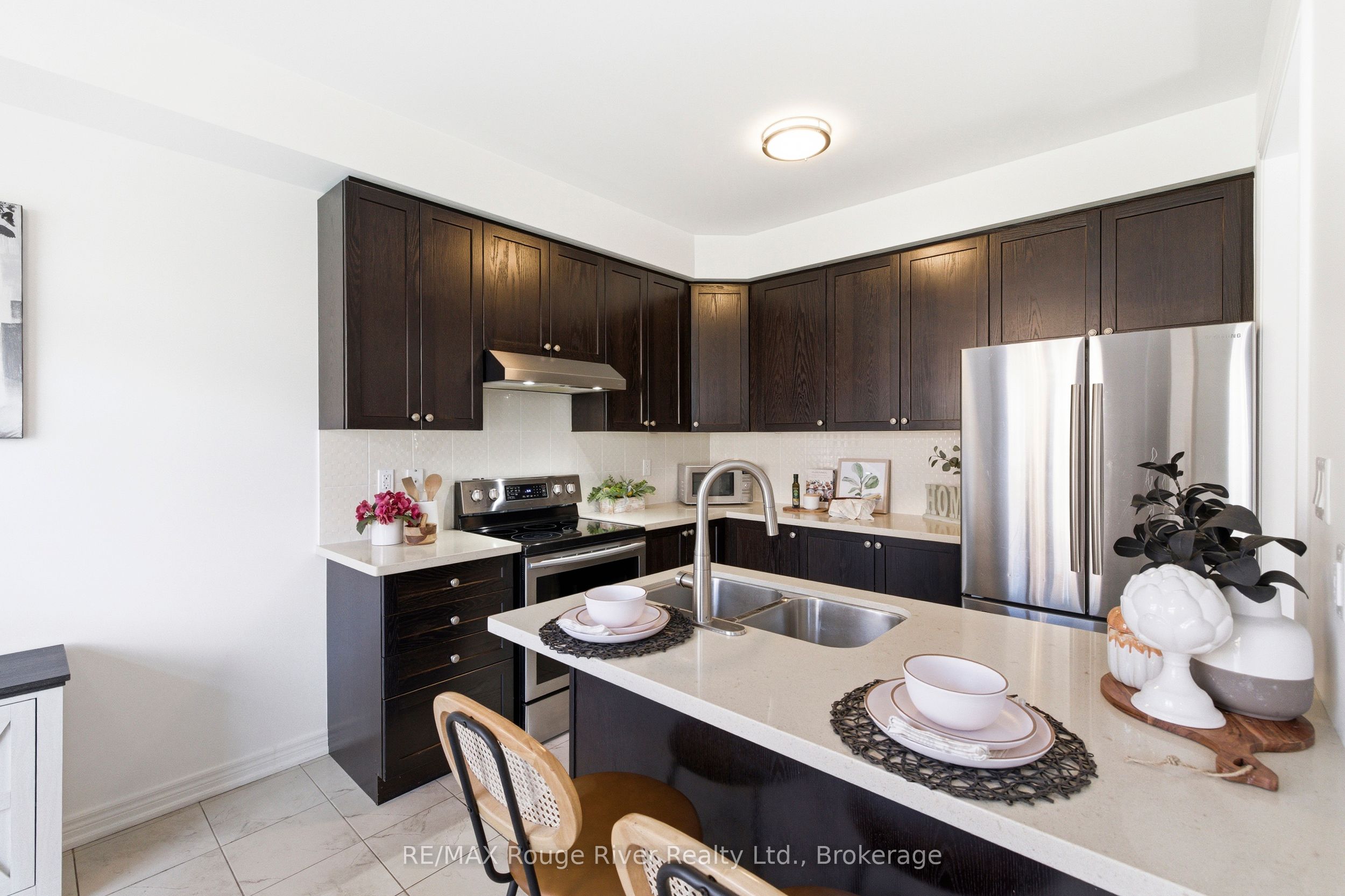 84 Fred Jackman Avenue Property Photo 12