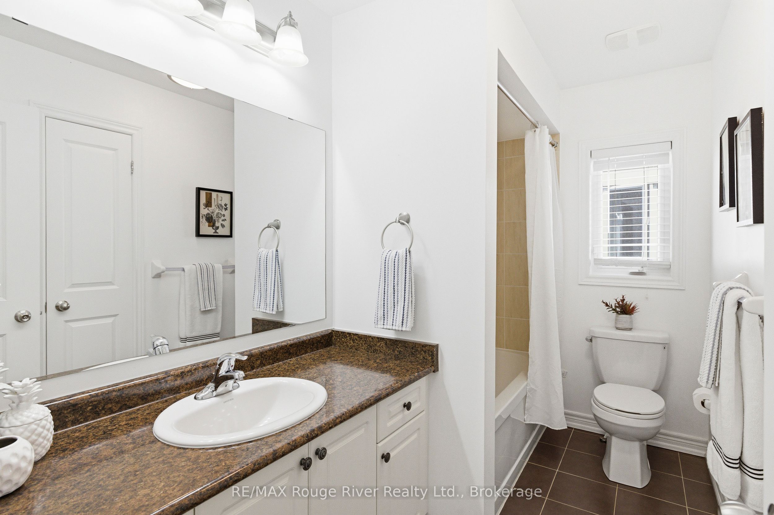 84 Fred Jackman Avenue Property Photo 26