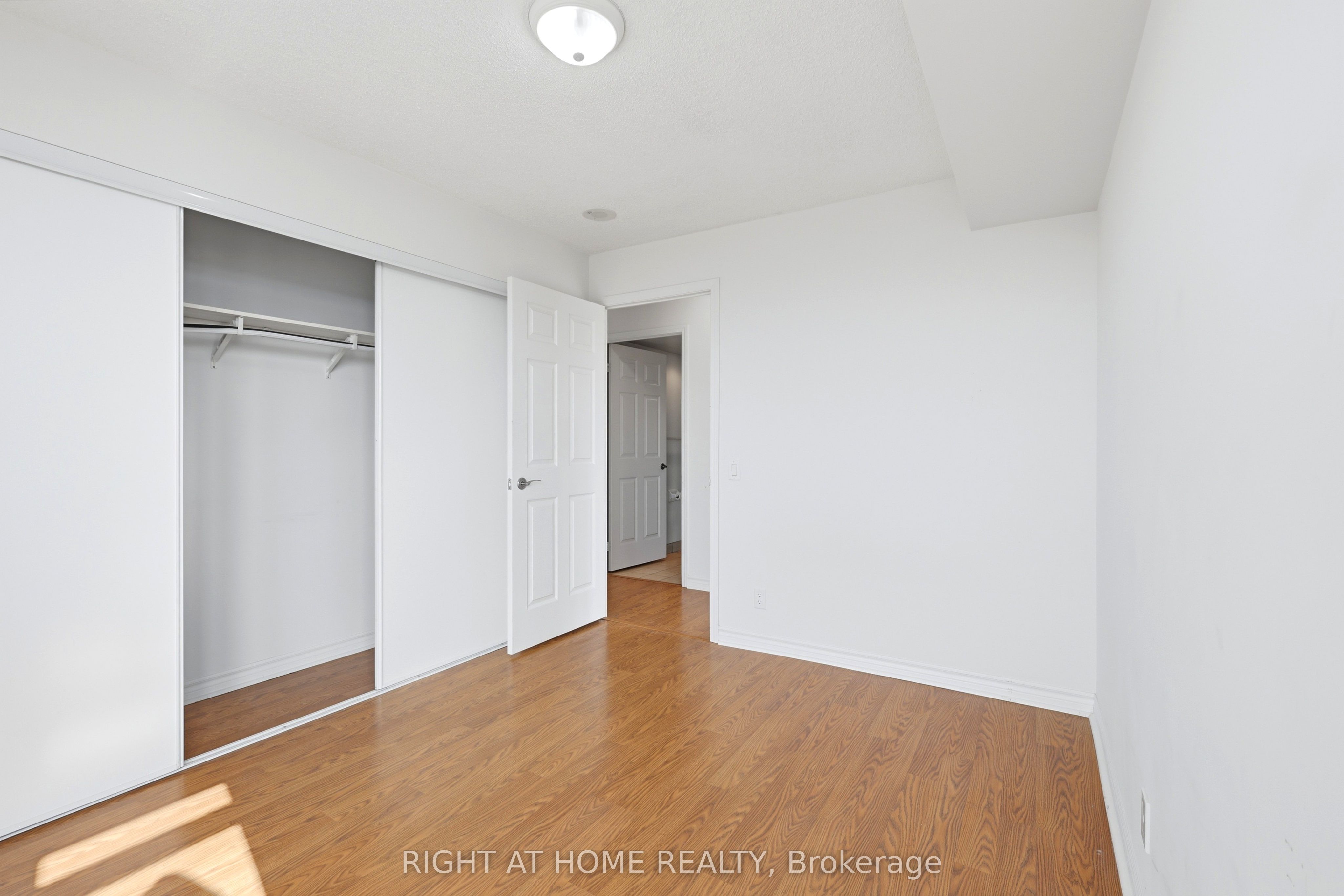 18 Mondeo Drive 727 Property Photo 33