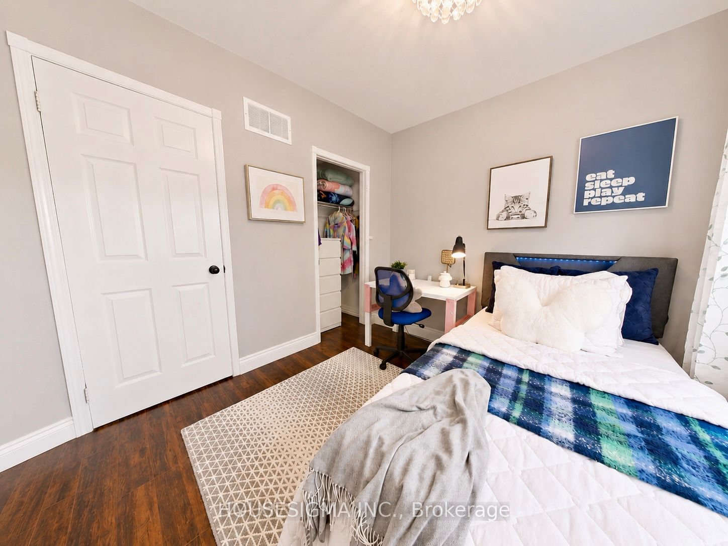 114 Zachary Place Property Photo 25