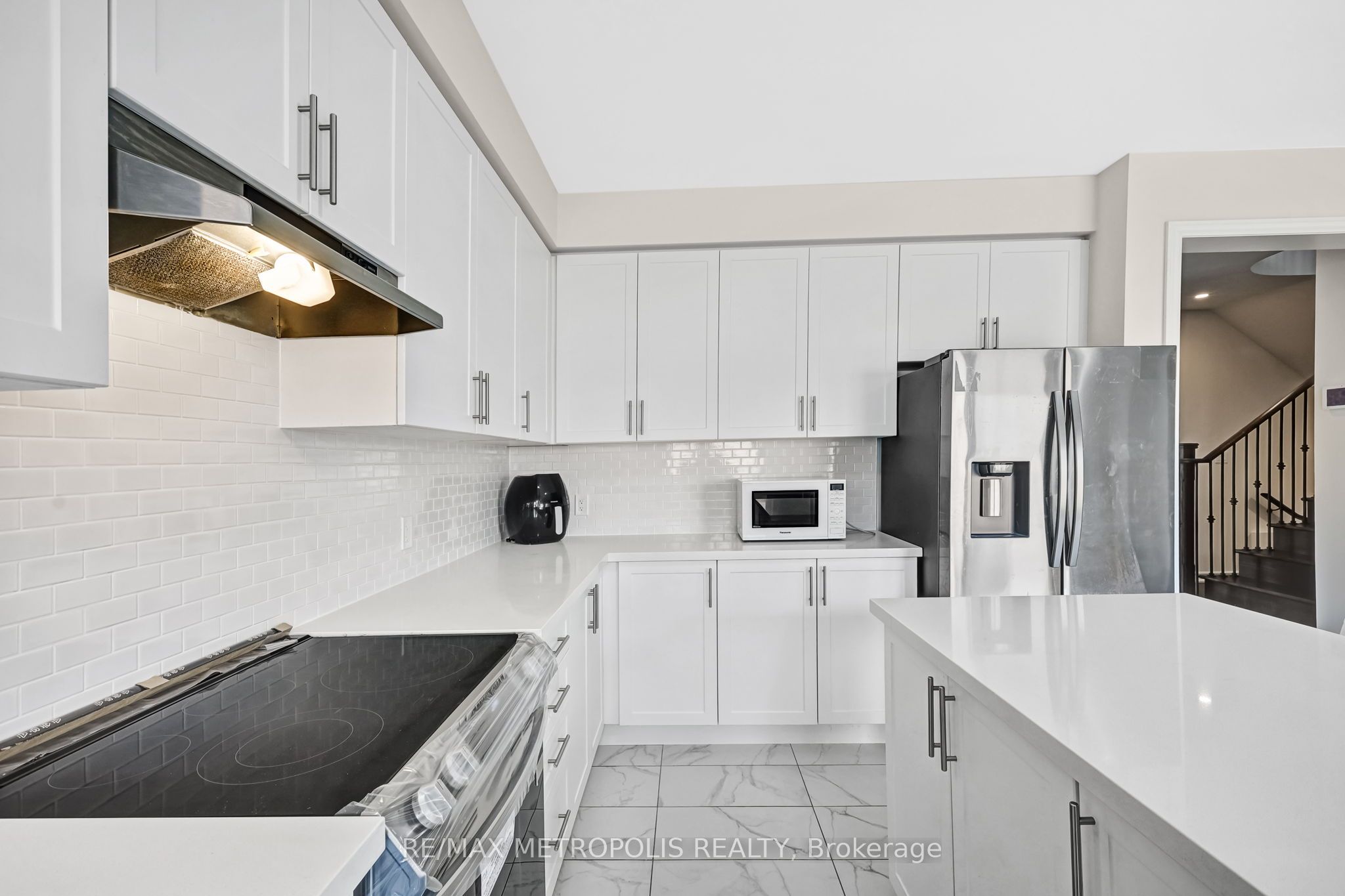 15 Douglas Kemp Crescent Property Photo 17