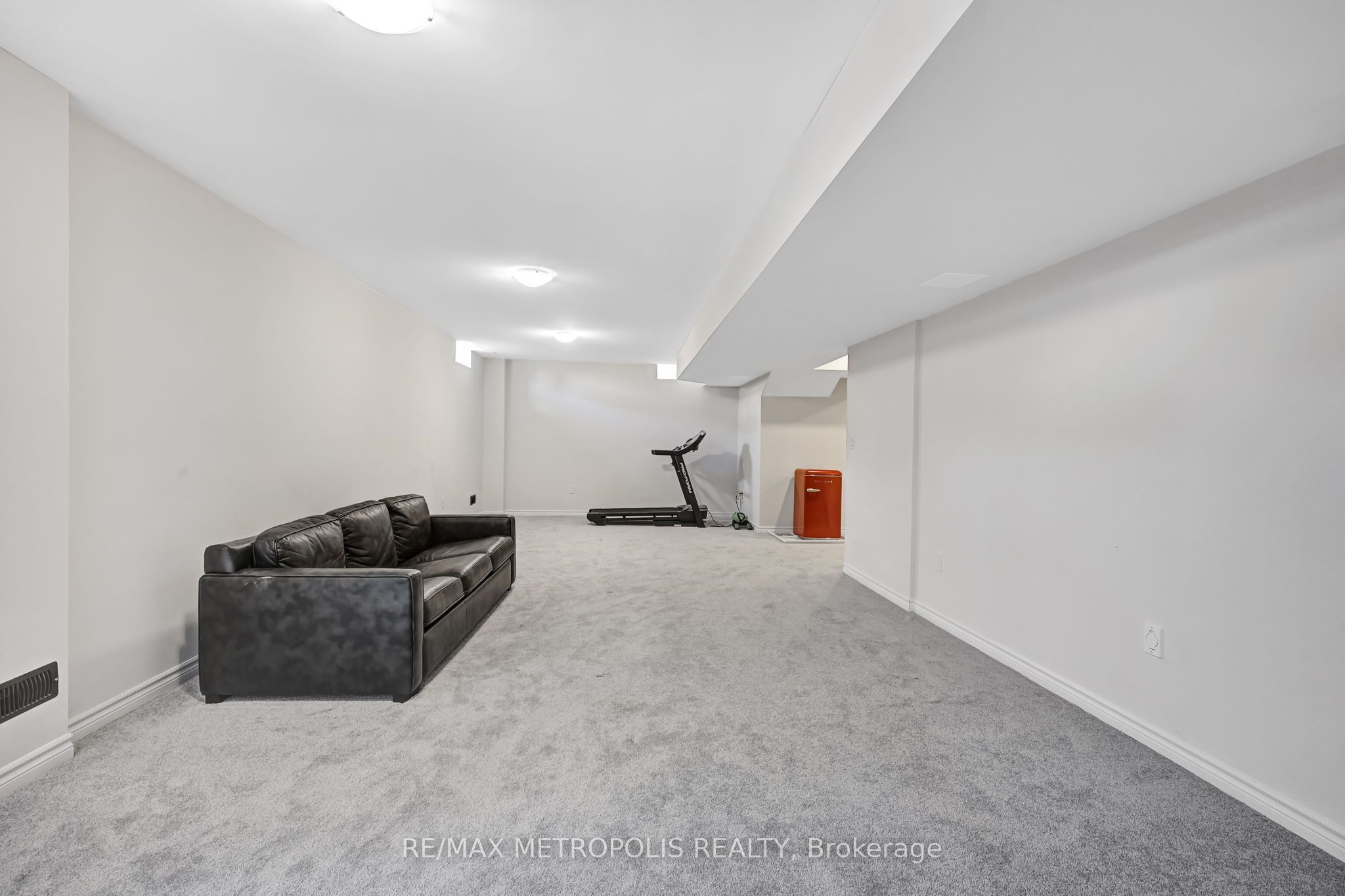 15 Douglas Kemp Crescent Property Photo 39