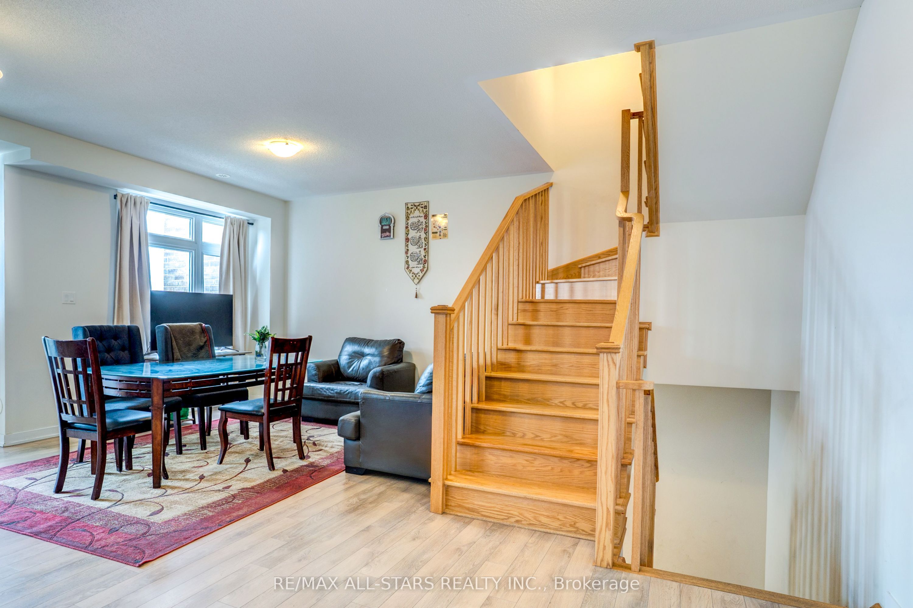 1865 Pickering Parkway #904 Property Photo 7