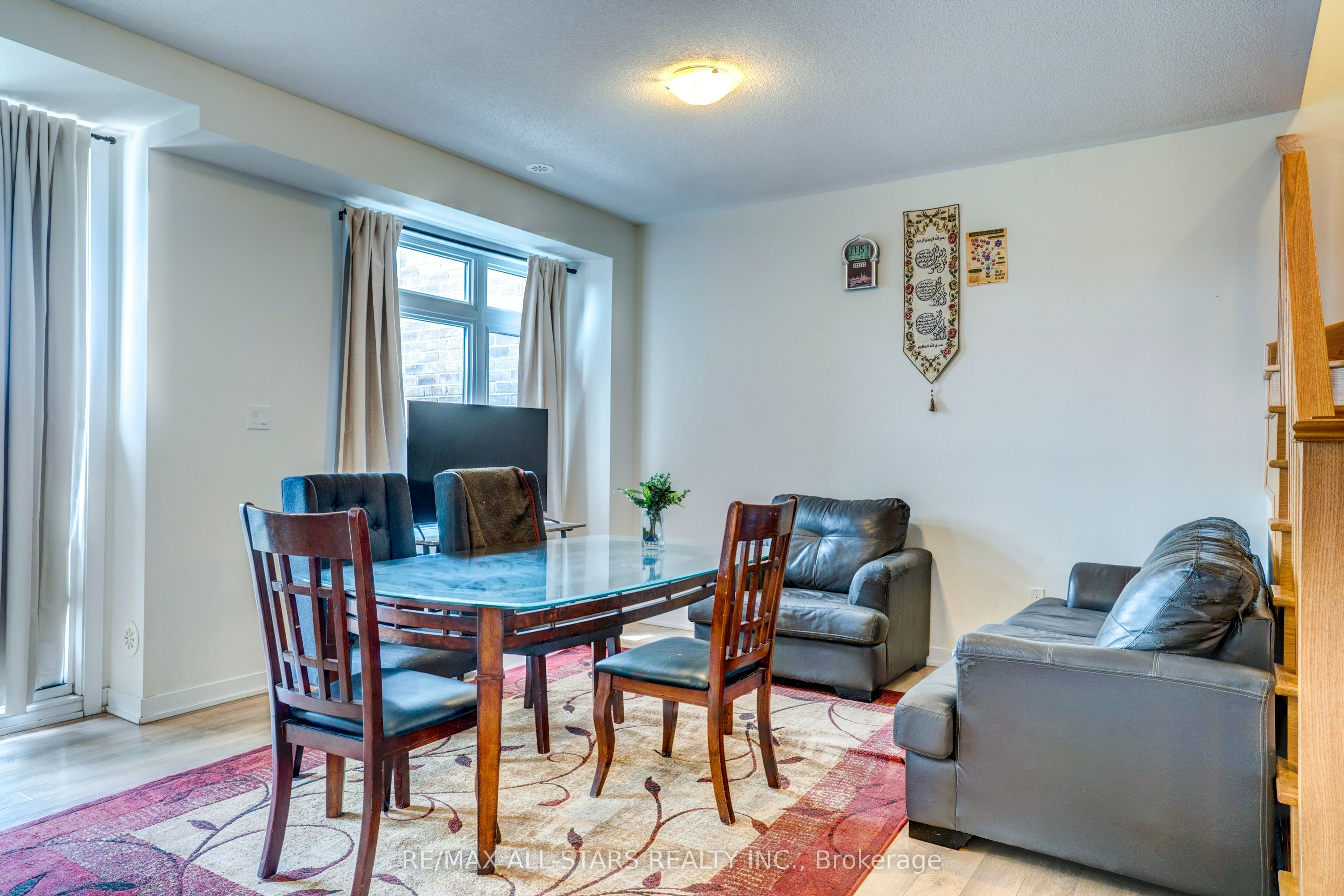 1865 Pickering Parkway #904 Property Photo 8