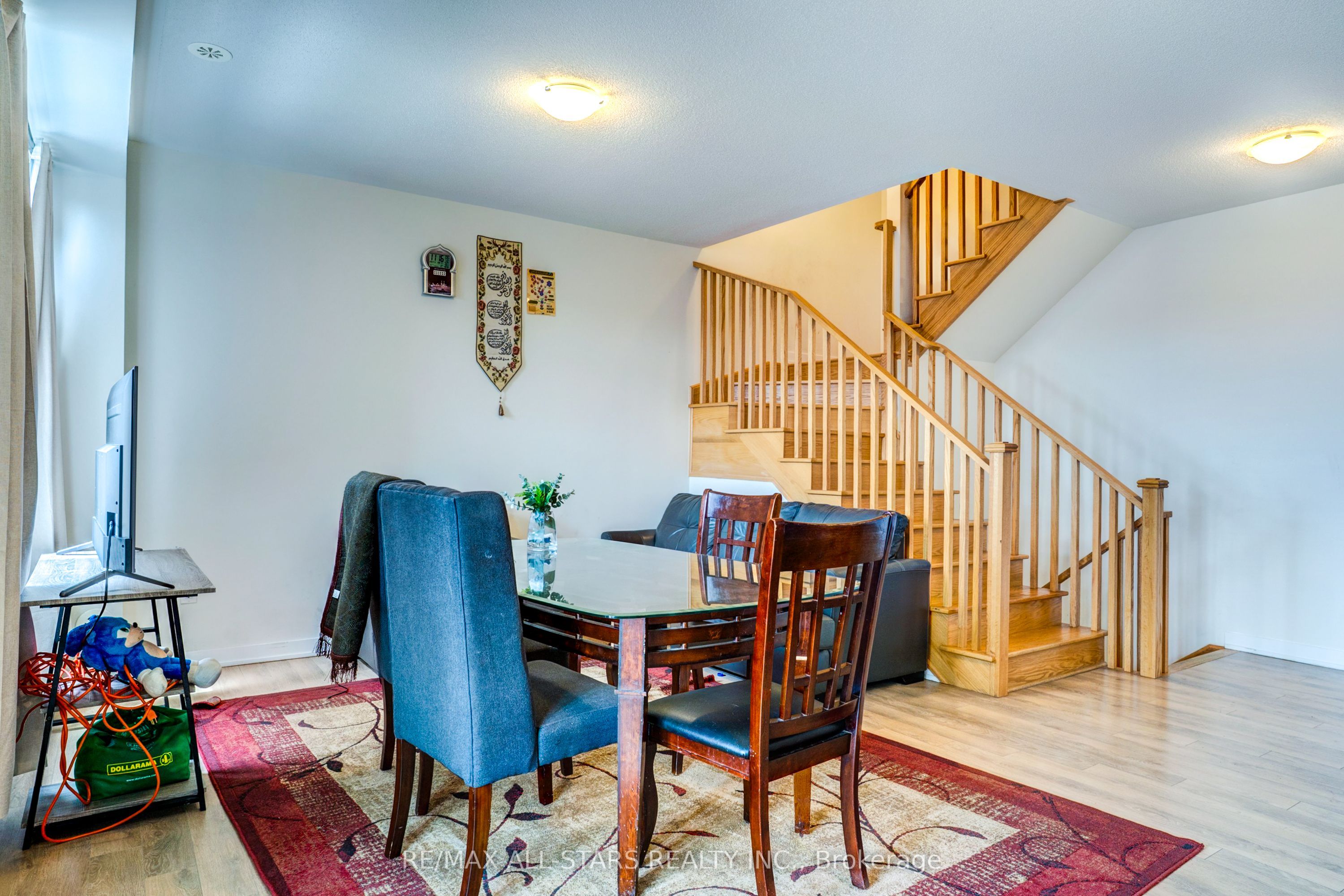 1865 Pickering Parkway #904 Property Photo 9