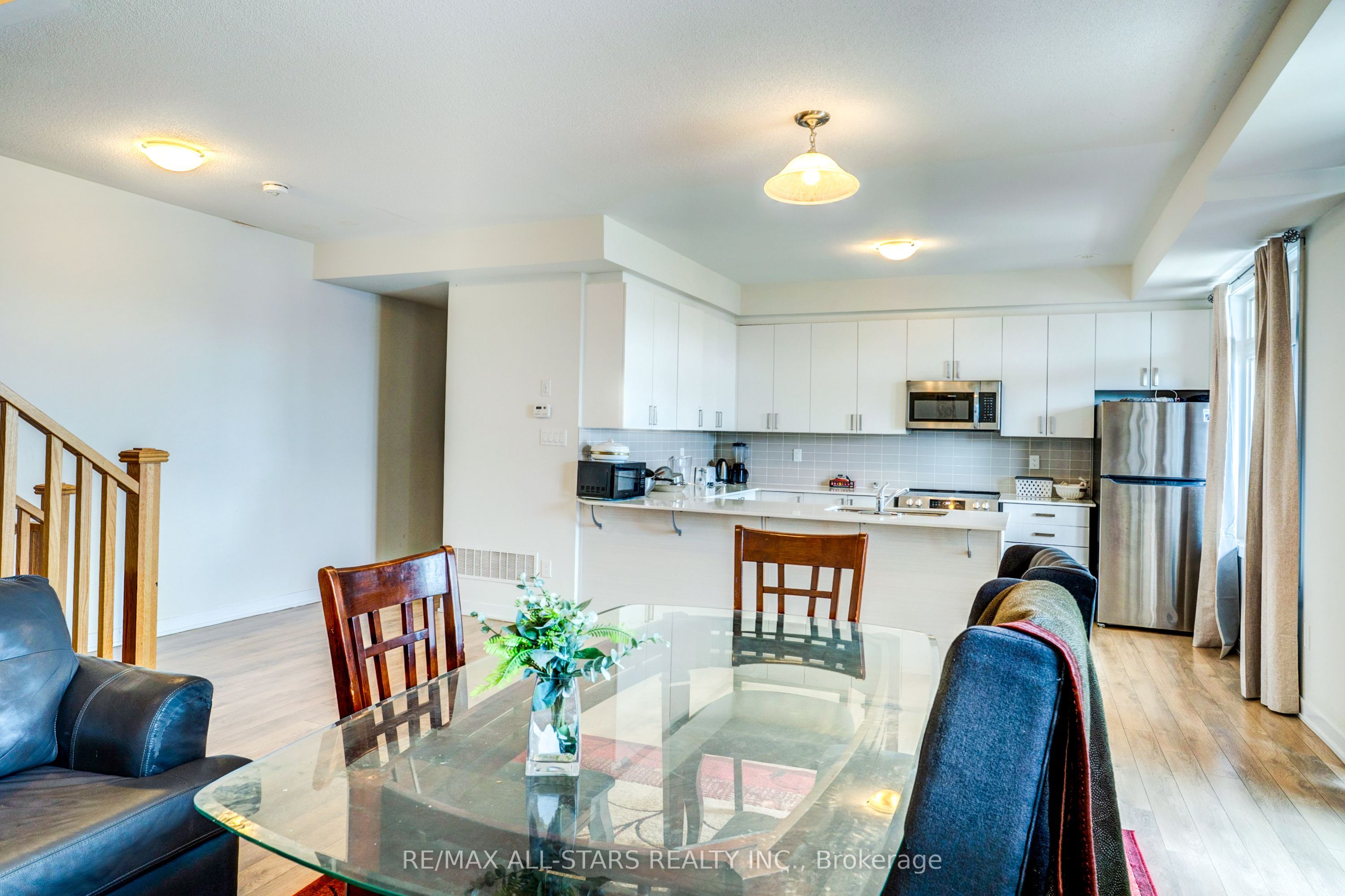 1865 Pickering Parkway #904 Property Photo 10