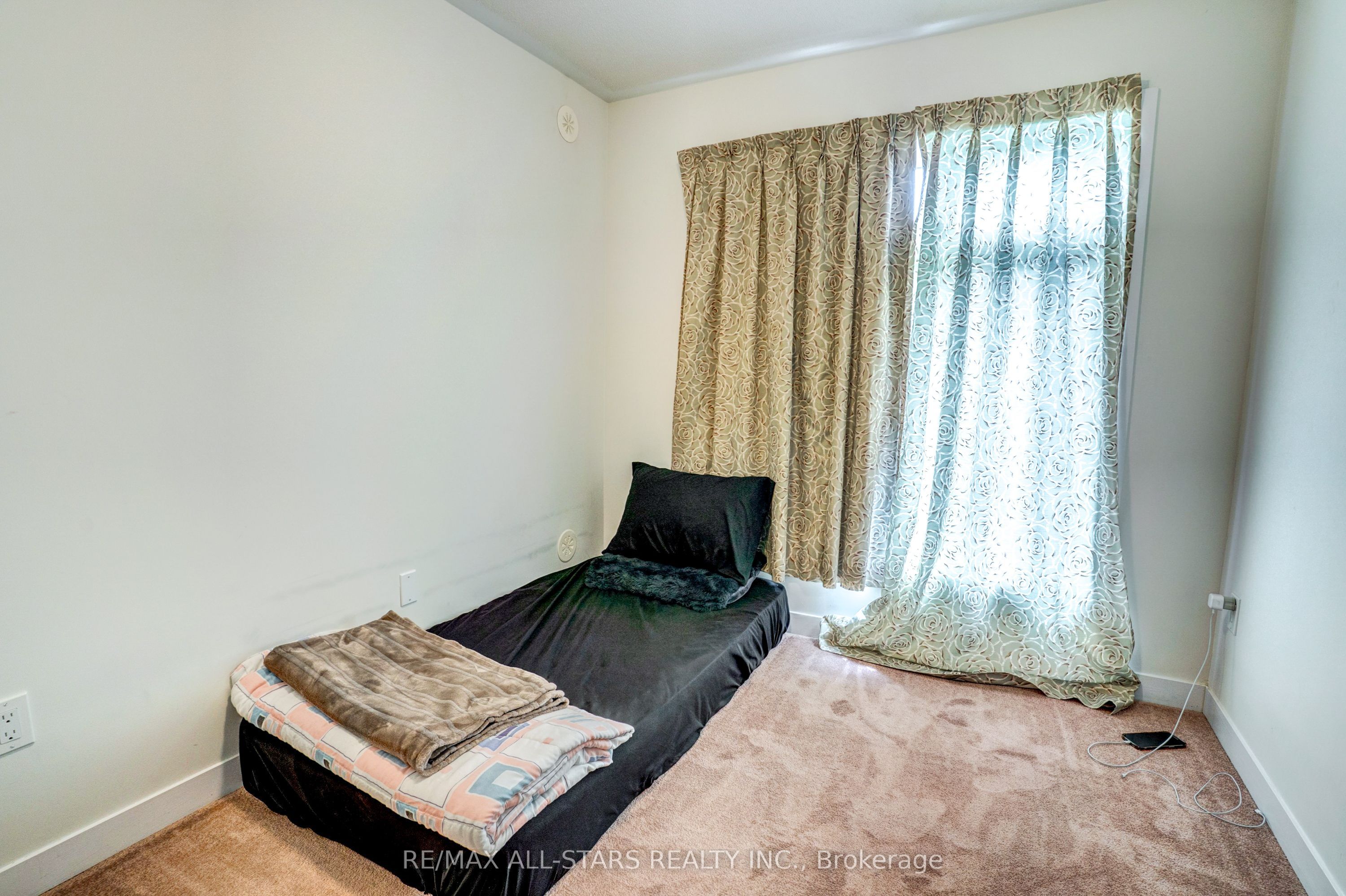 1865 Pickering Parkway #904 Property Photo 25