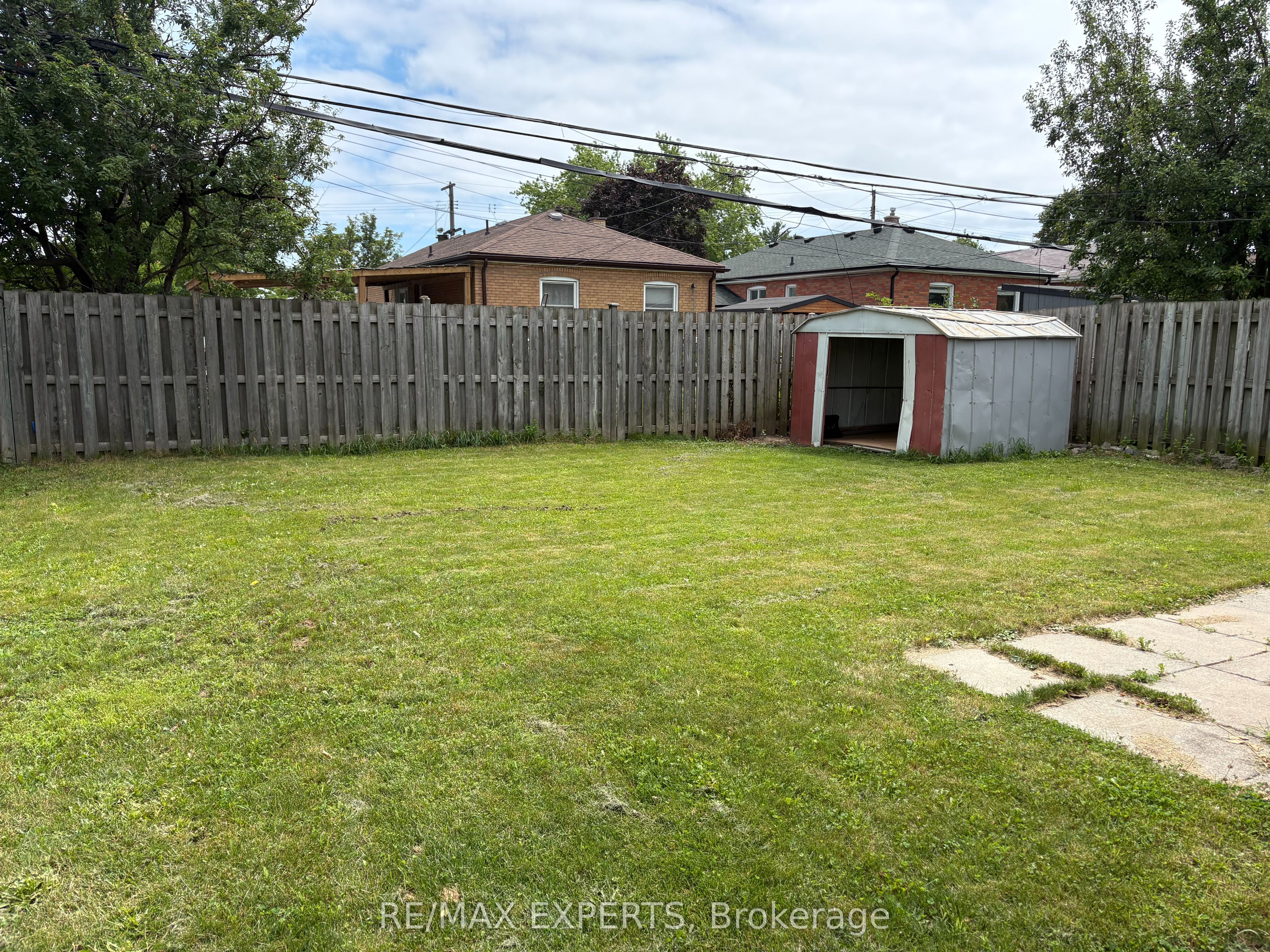 733 Markham Road Property Photo 12