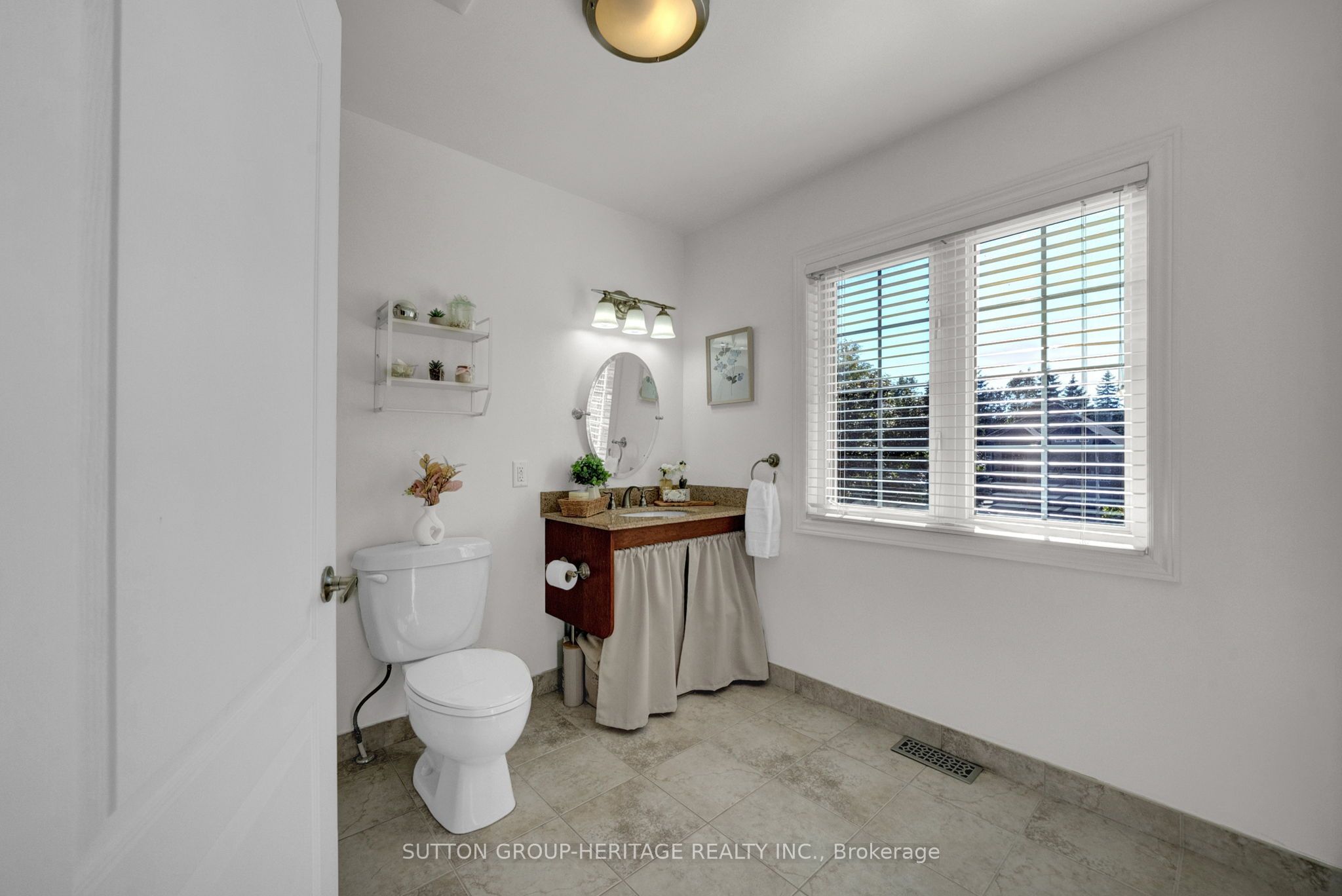 102 Kennett Drive Property Photo 22