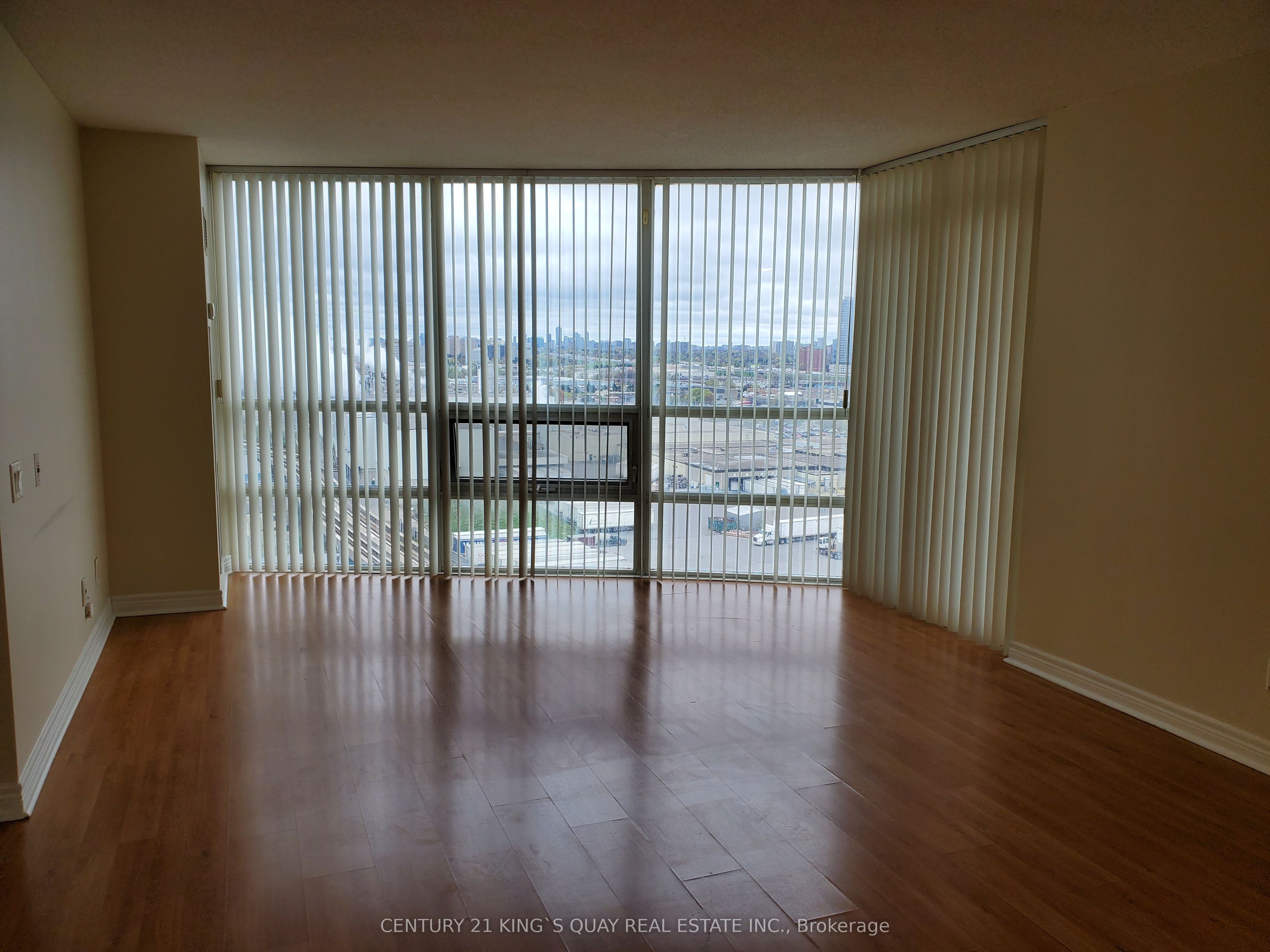 83 Borough Drive 1405 Property Photo 5