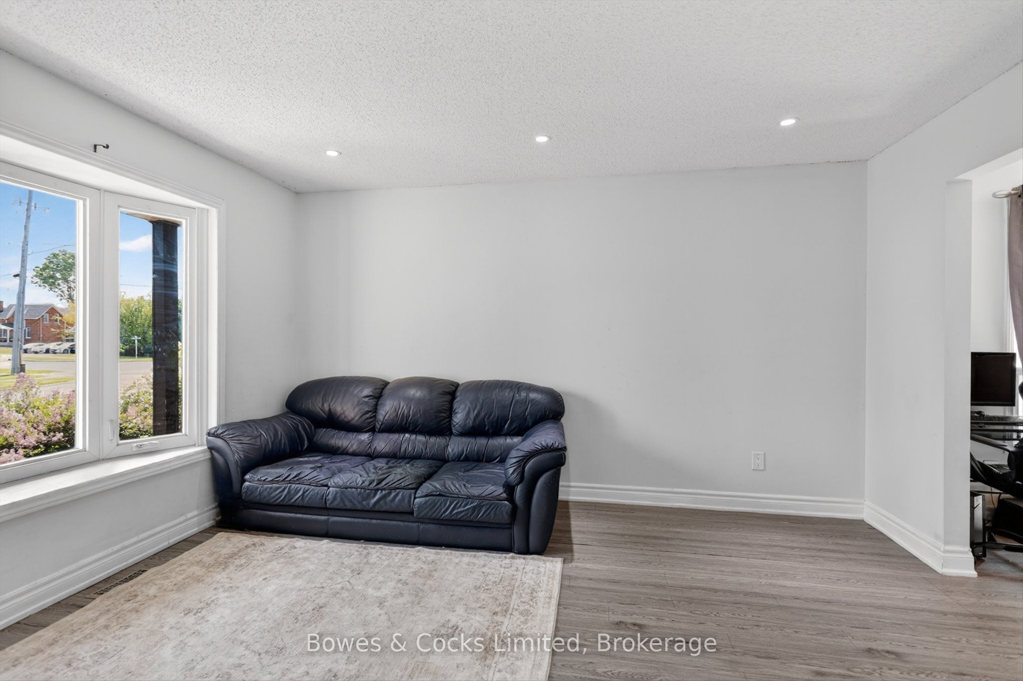 4 Claret Road Property Photo 7