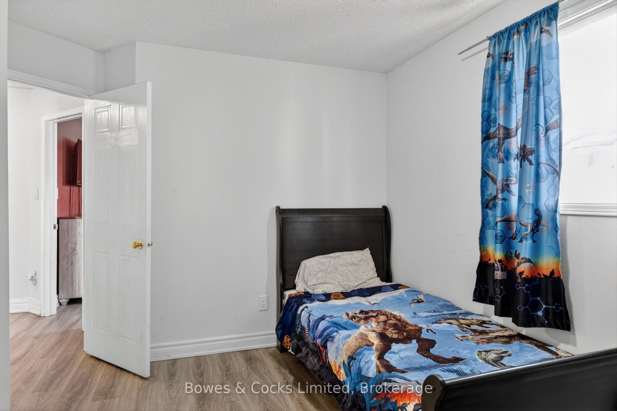 4 Claret Road Property Photo 17