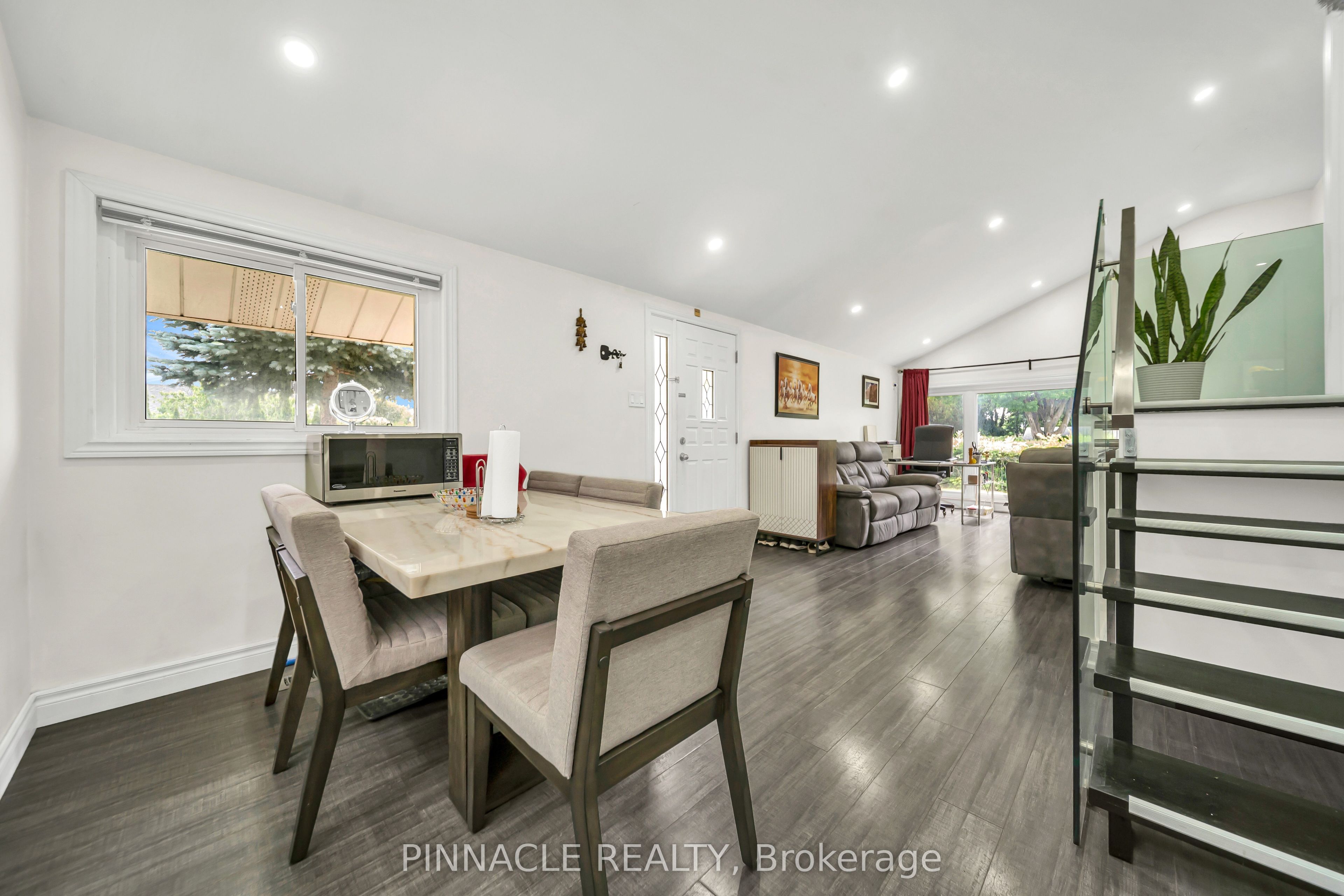 2 Ladysbridge Drive Property Photo 13