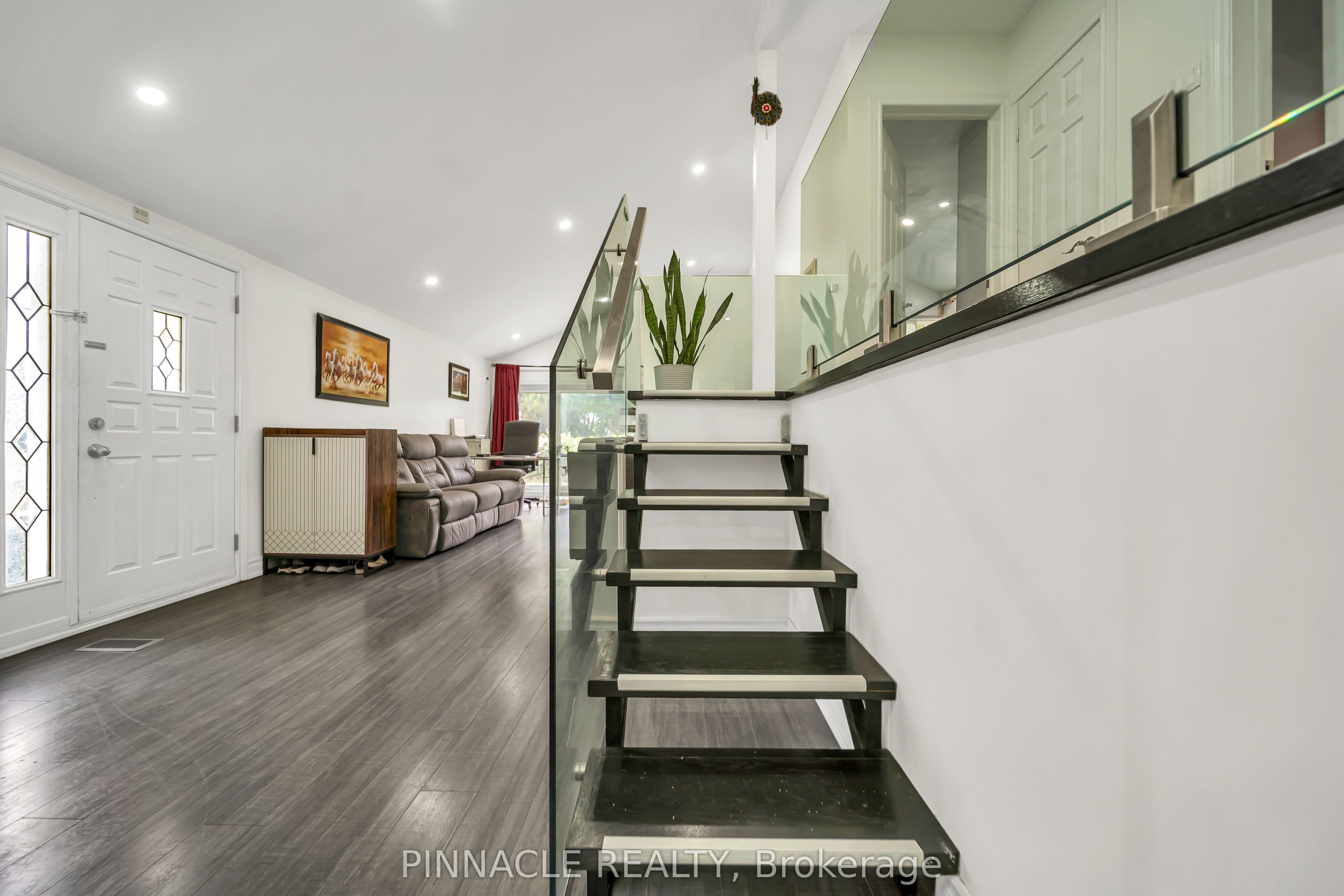 2 Ladysbridge Drive Property Photo 19