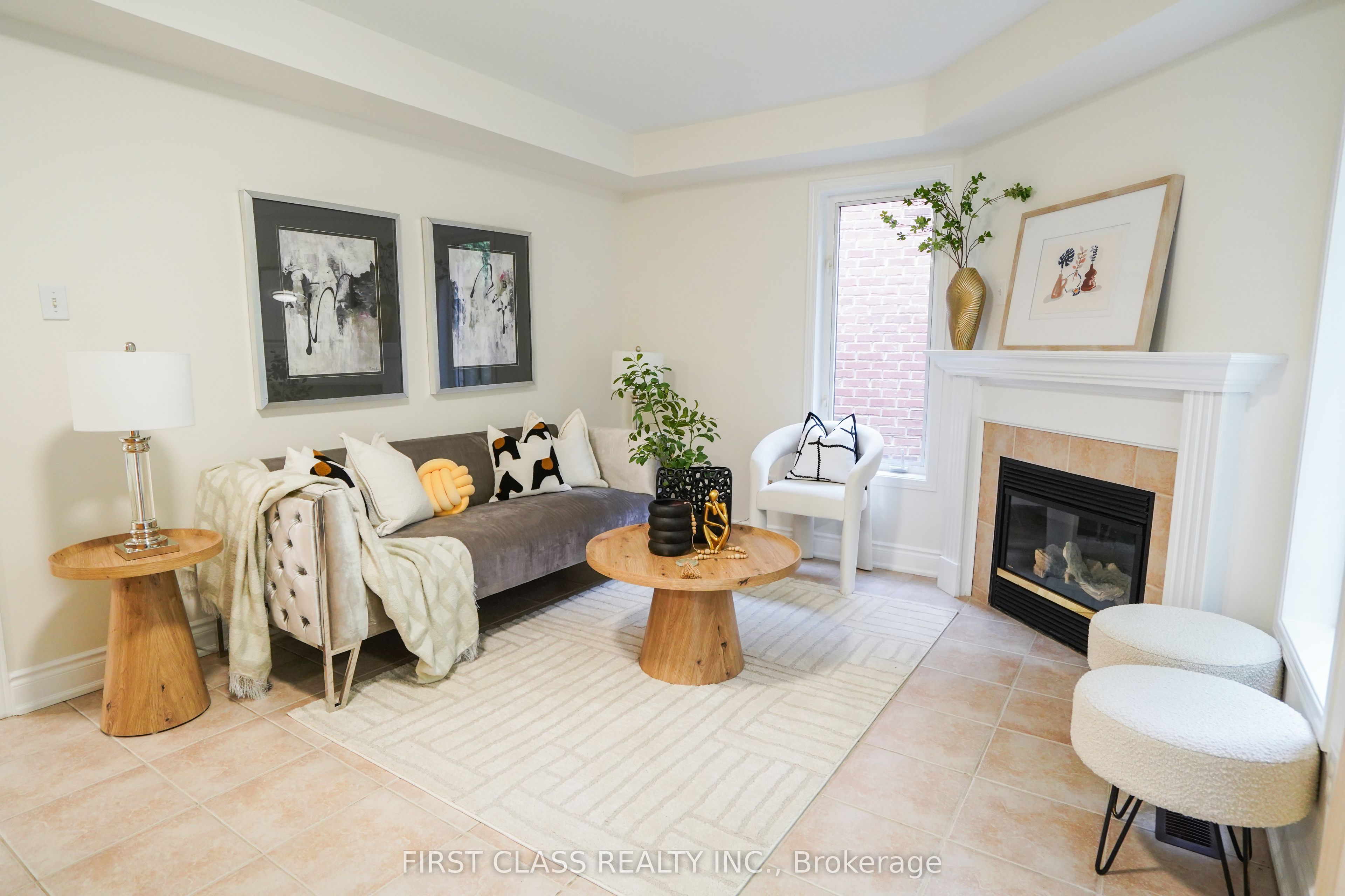 153 Shepton Way Property Photo 7