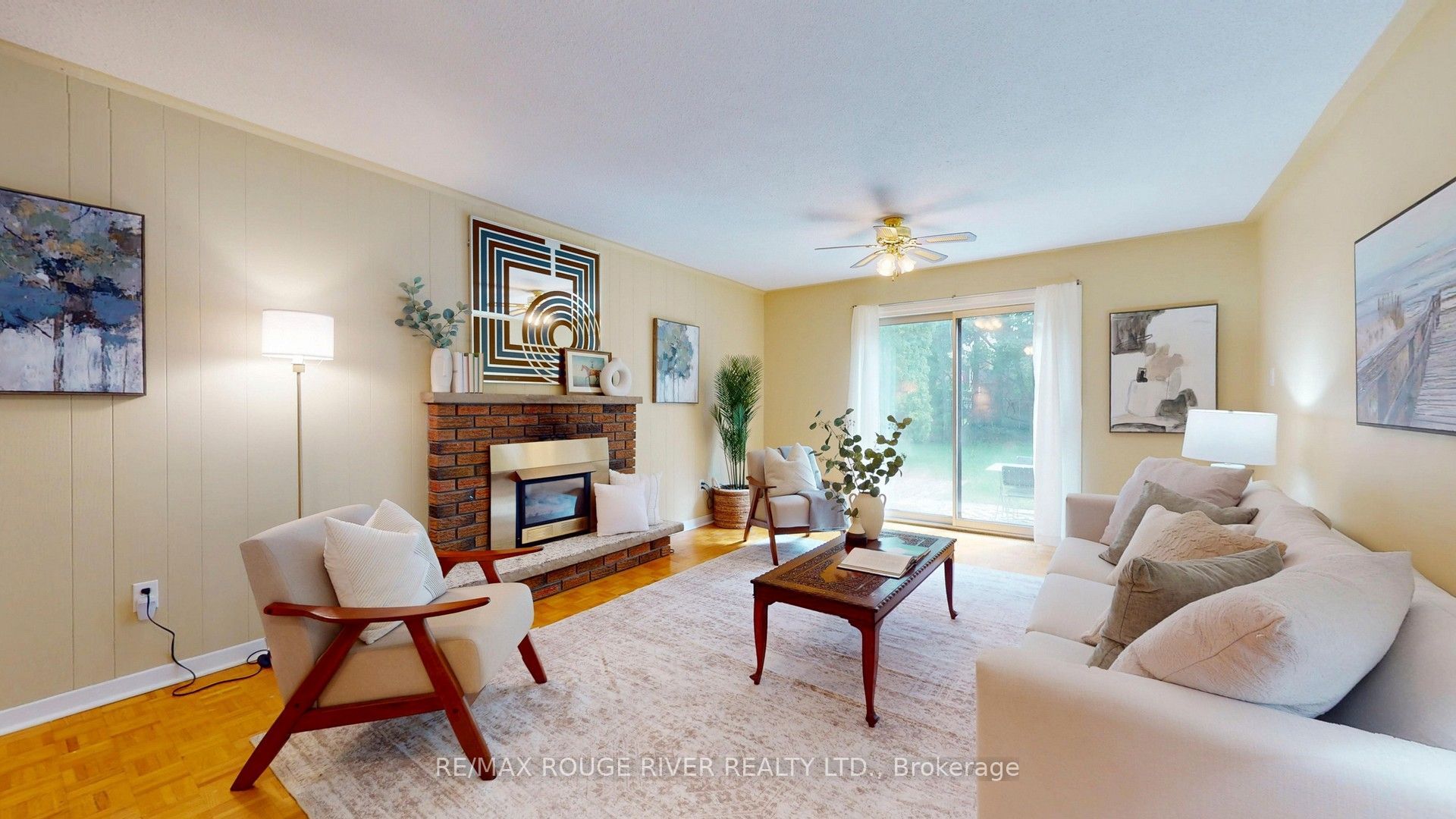 33 Pepper Tree Drive Property Photo 1