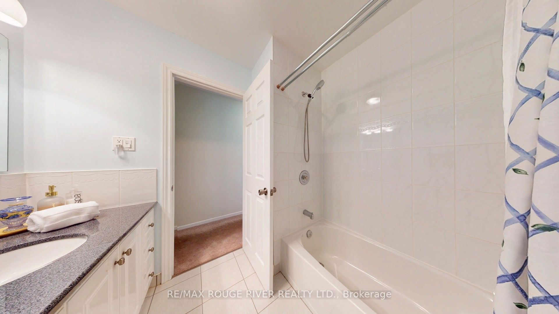 33 Pepper Tree Drive Property Photo 24