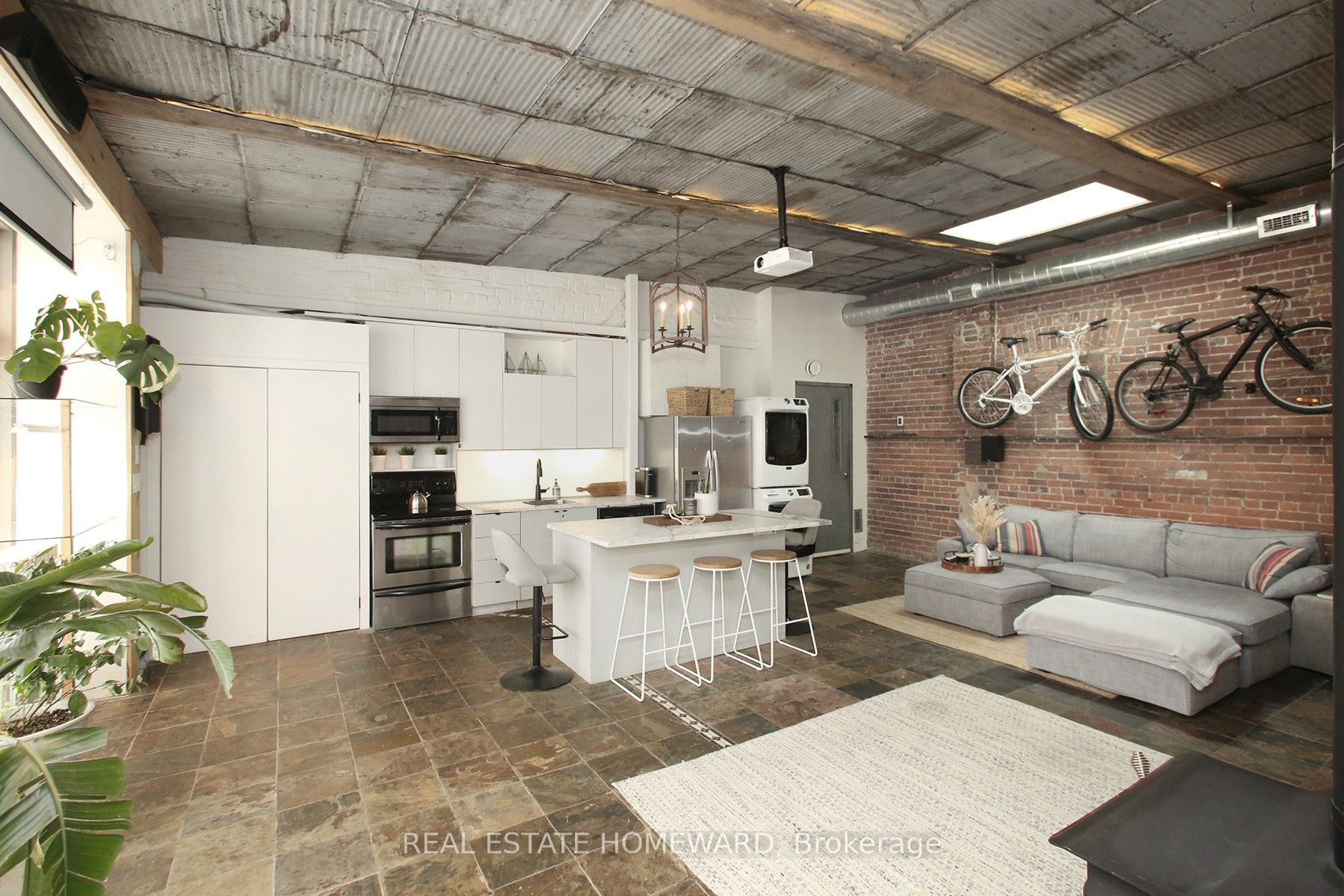 147 Boston Avenue Property Photo 3