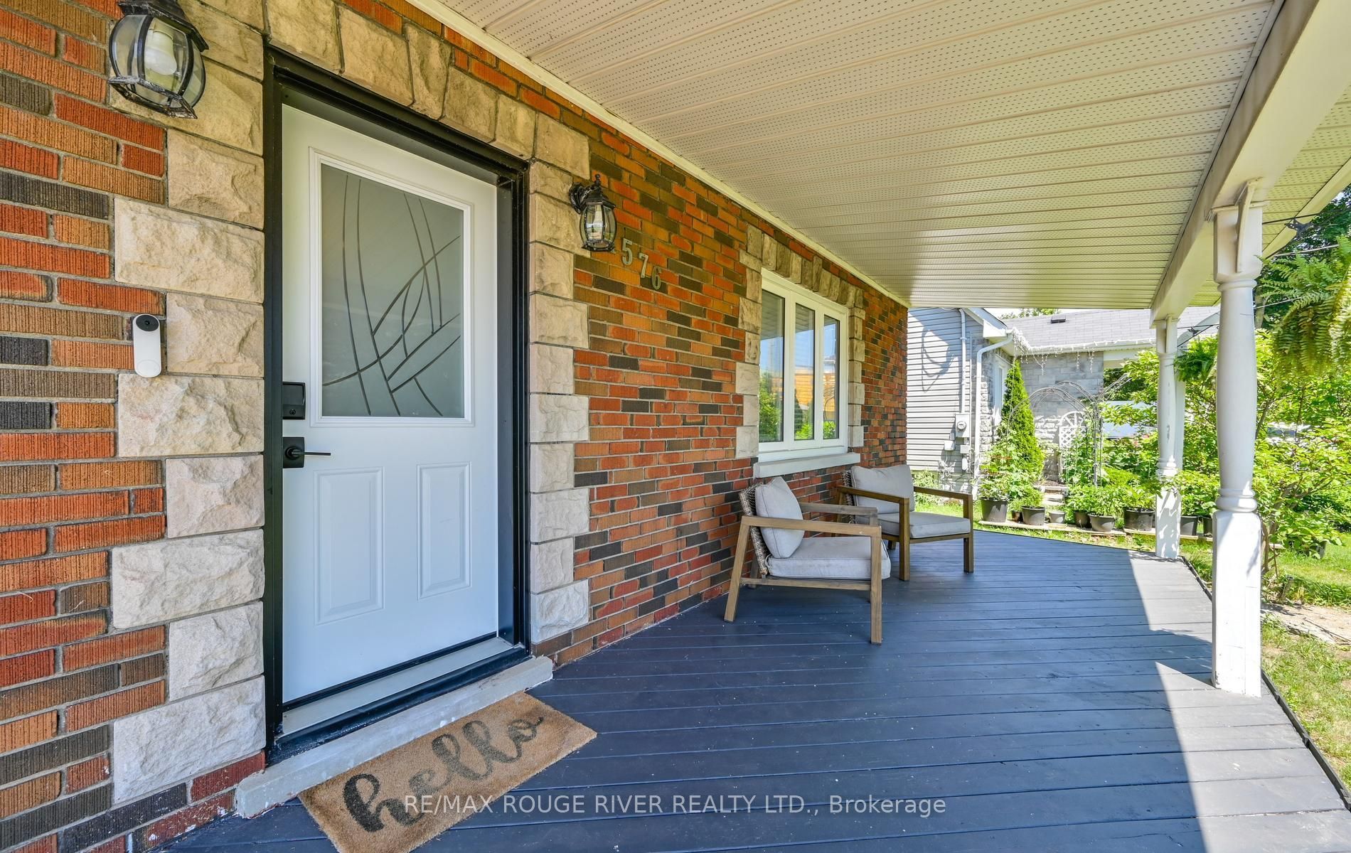 1576 Highway 2 Road Property Photo 4