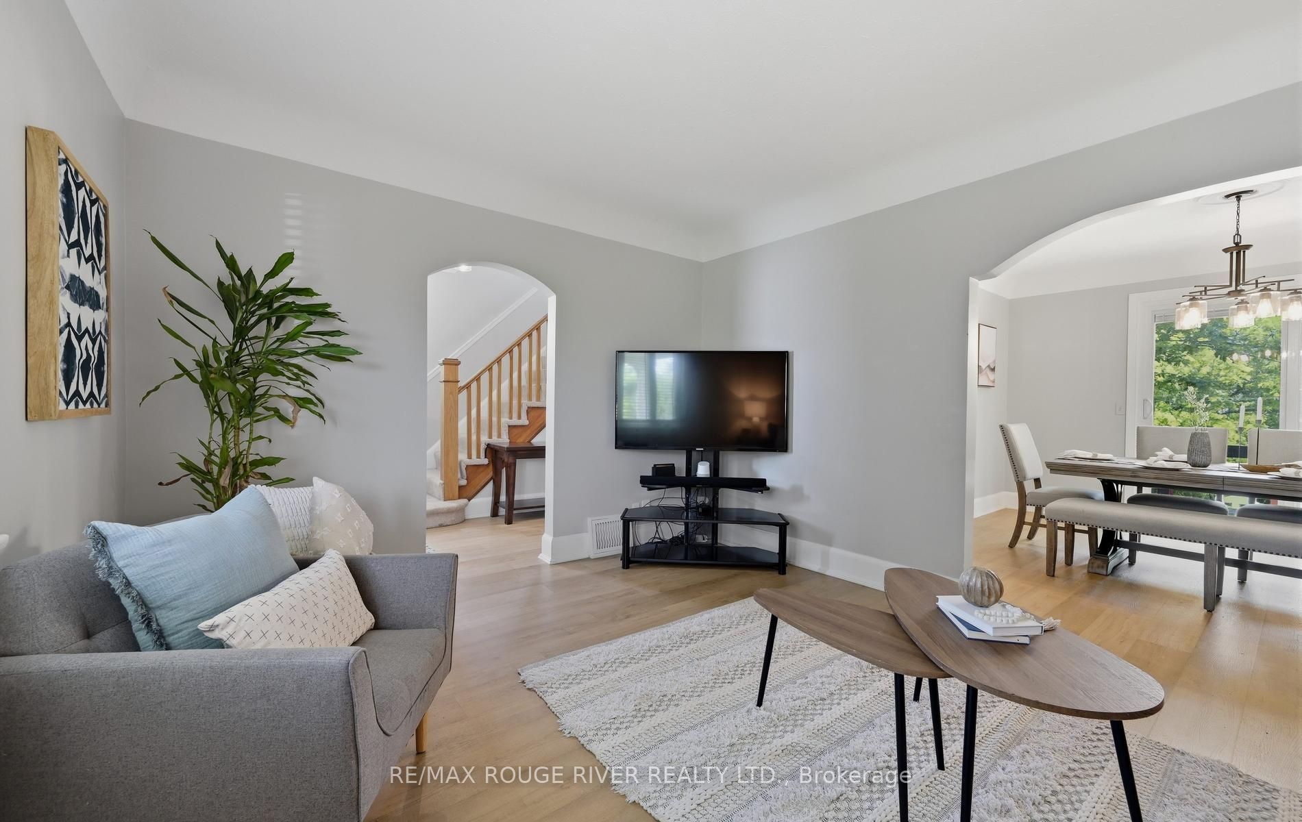 1576 Highway 2 Road Property Photo 10