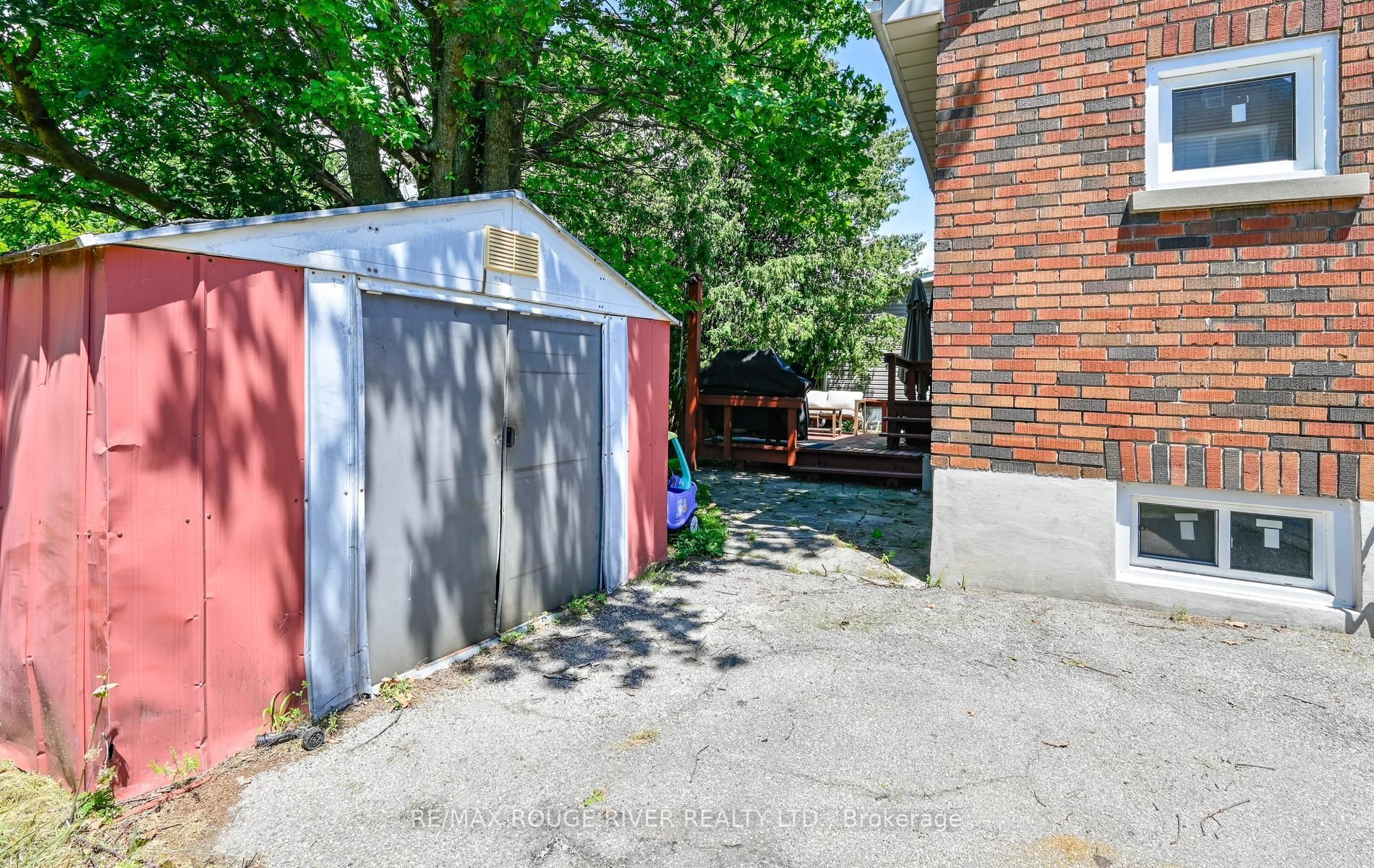 1576 Highway 2 Road Property Photo 38