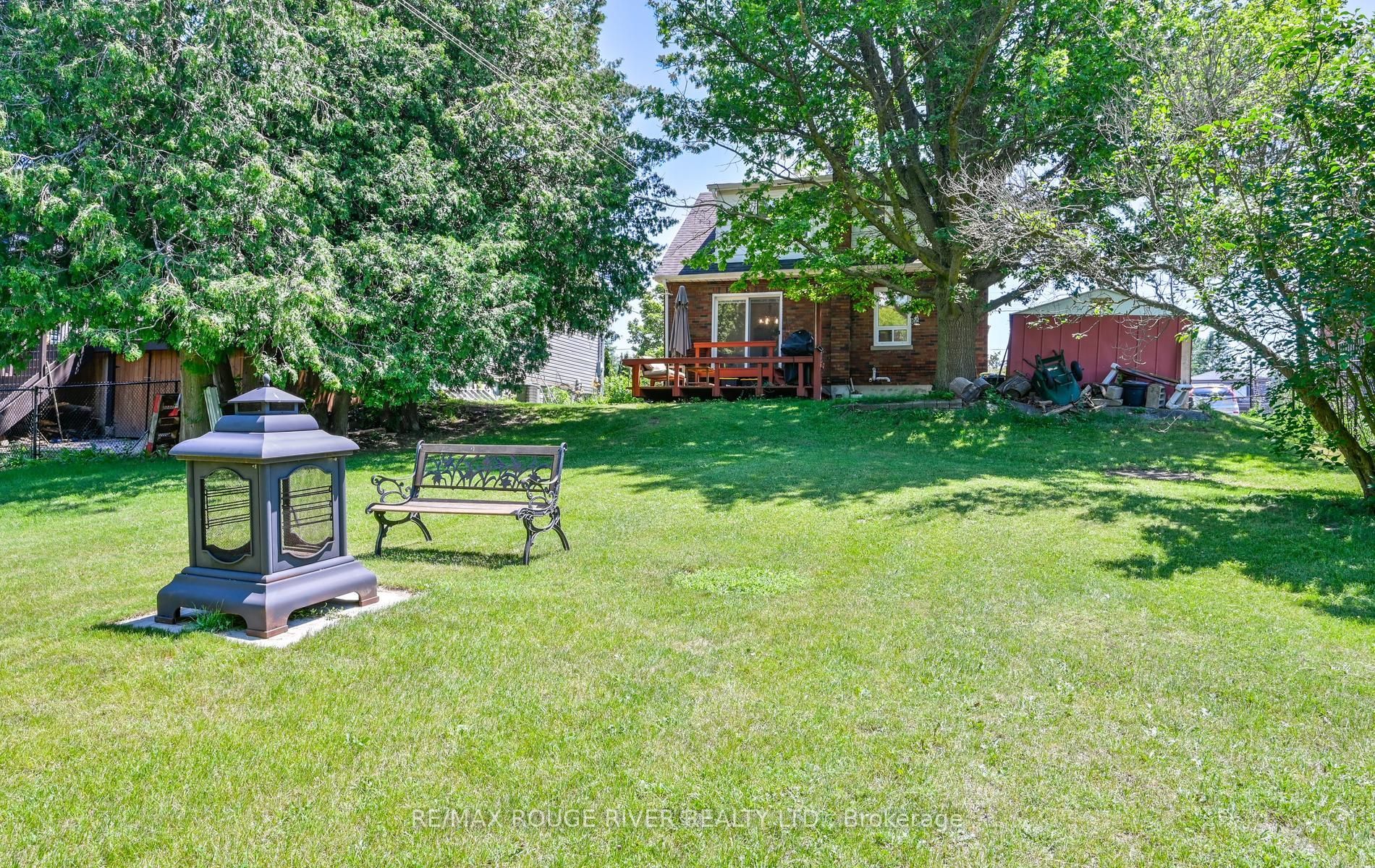 1576 Highway 2 Road Property Photo 40