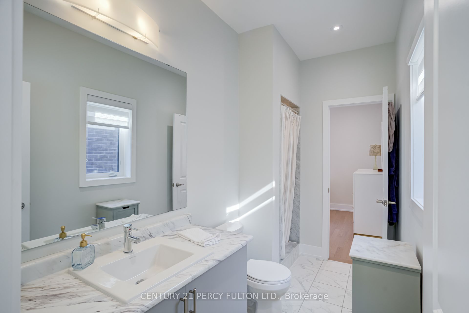3b Norbury Crescent Property Photo 31