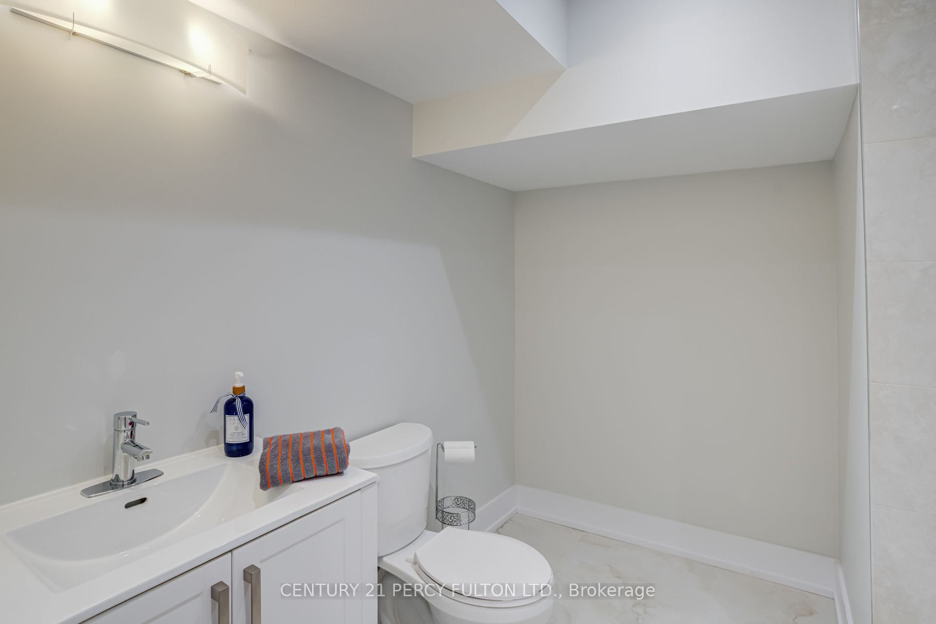 3b Norbury Crescent Property Photo 35