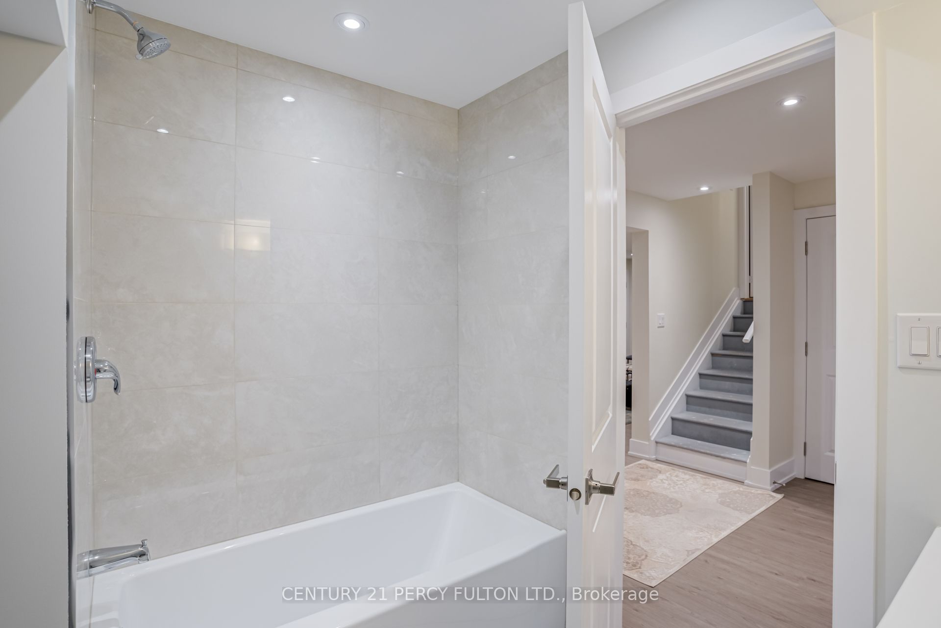 3b Norbury Crescent Property Photo 36