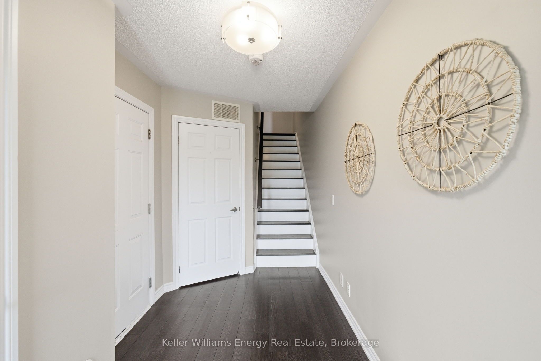 98 Tabaret Crescent Property Photo 3
